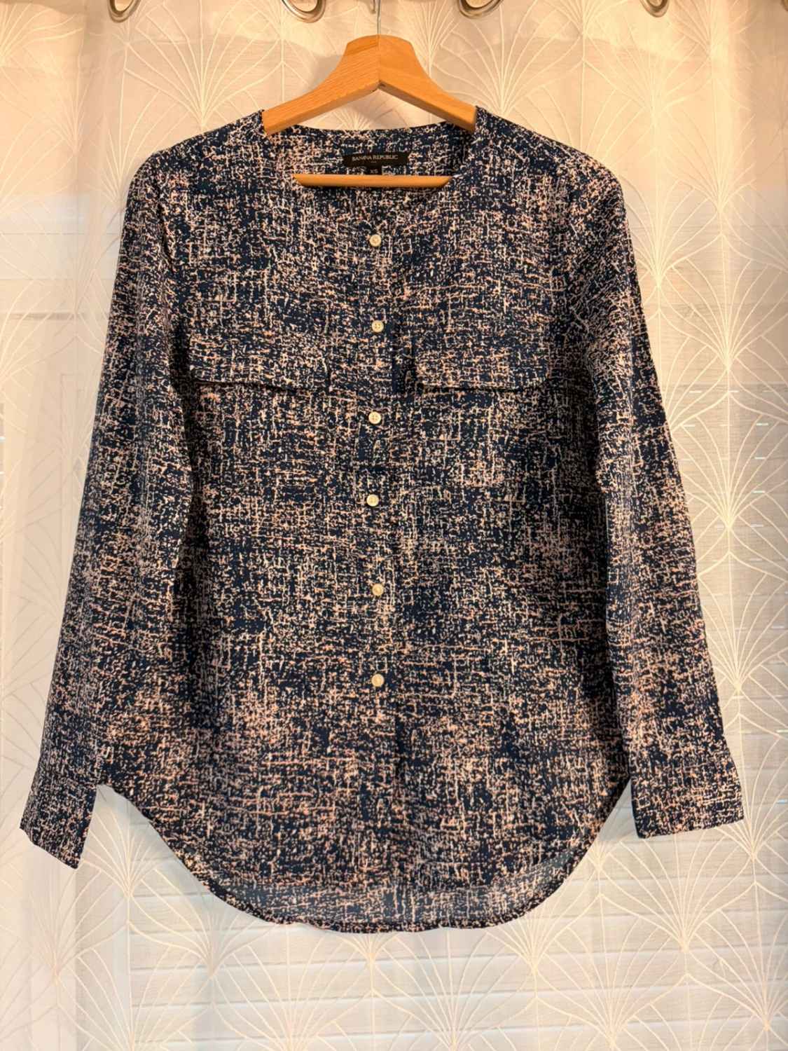 Chemise Banana Republic Bleu à Motif Blanc/Abricot
