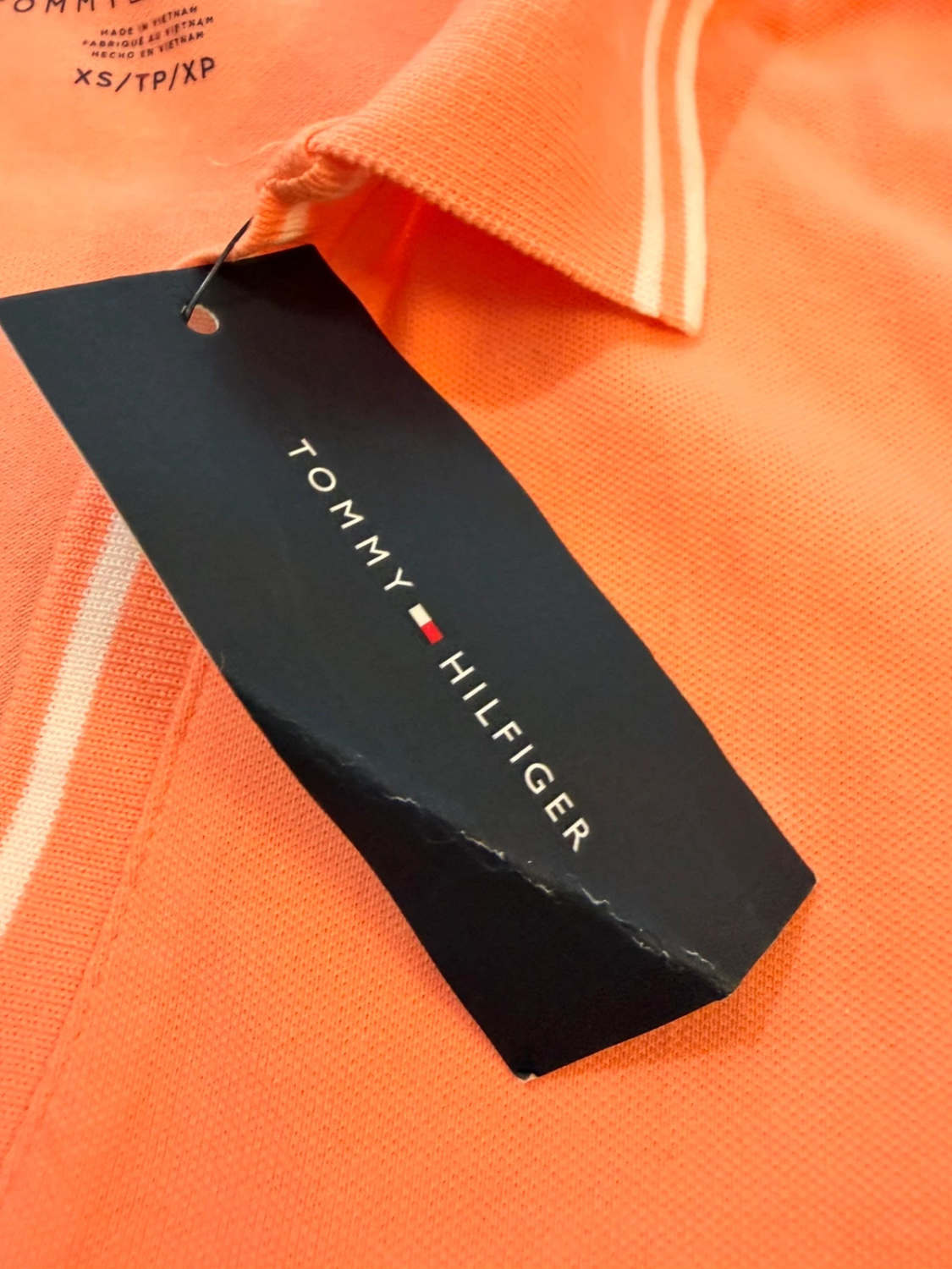 🍑Polo Tommy Hilfiger Col V Abricot Neuf Avec Étiquette