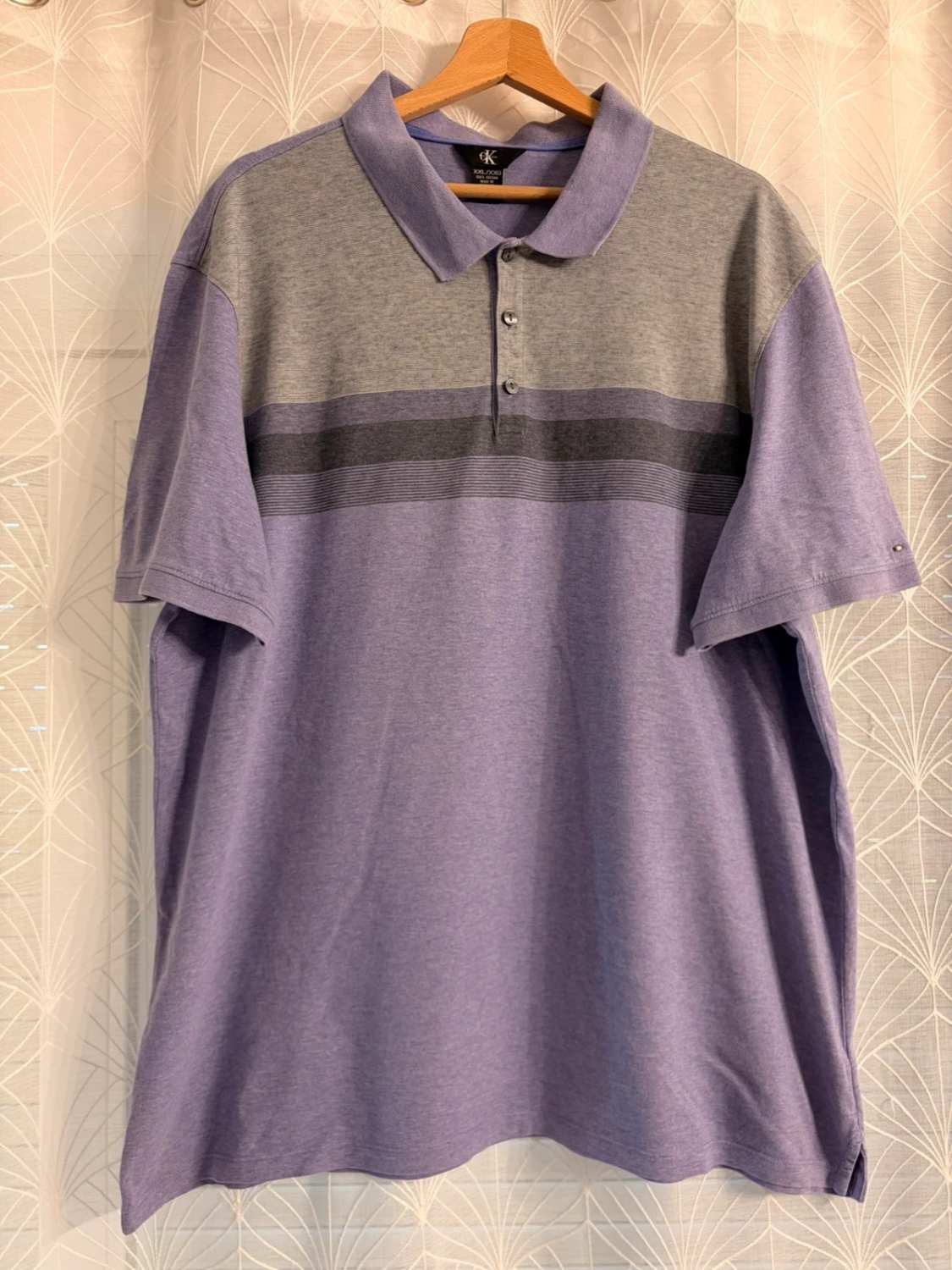 💜 Polo Calvin Klein Lilas/Gris - Minimalisme & Coupe Moderne