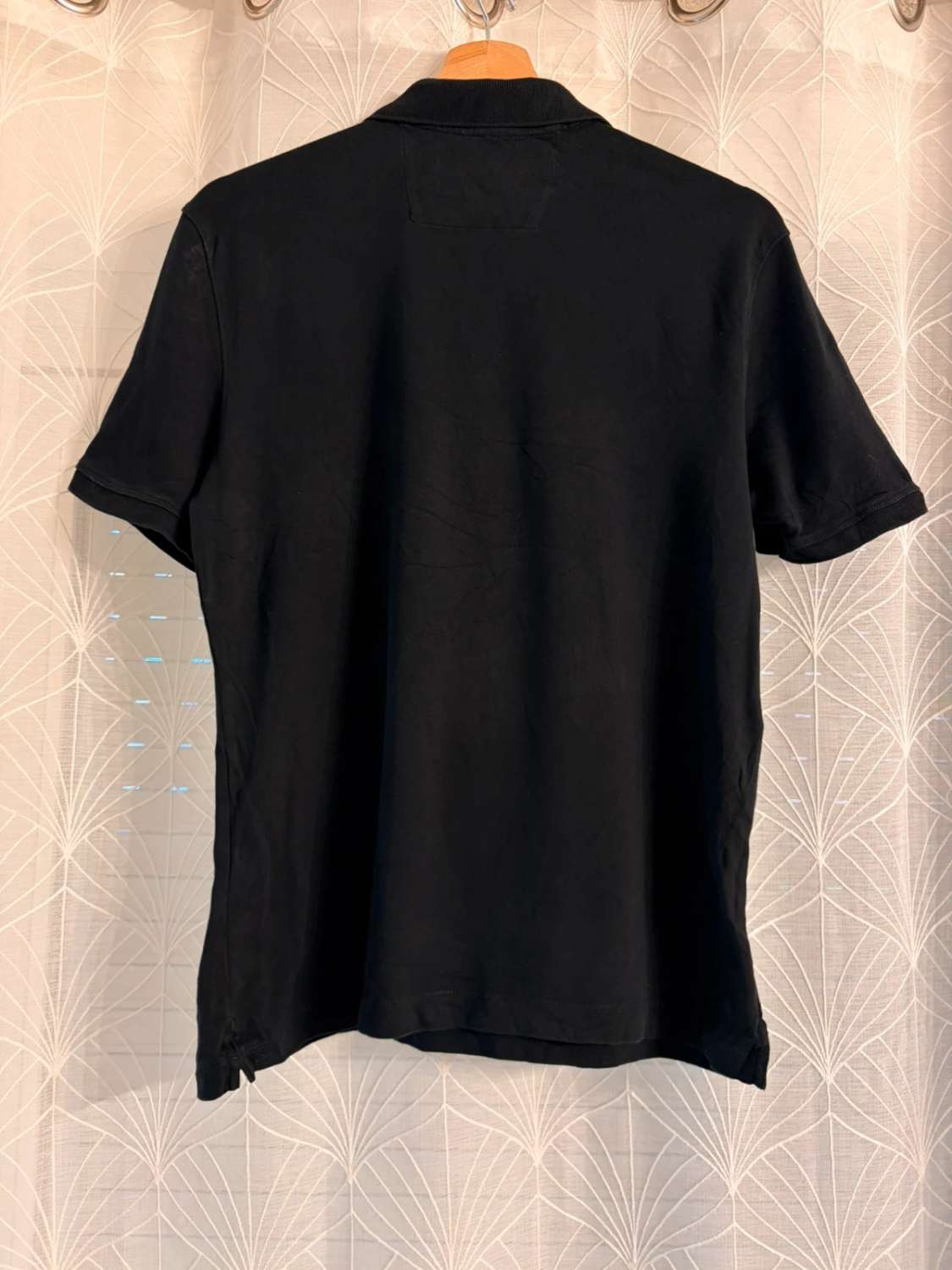 🖤👔 Polo Banana Republic "Dress Polo" Noir - Élégance Intemporelle