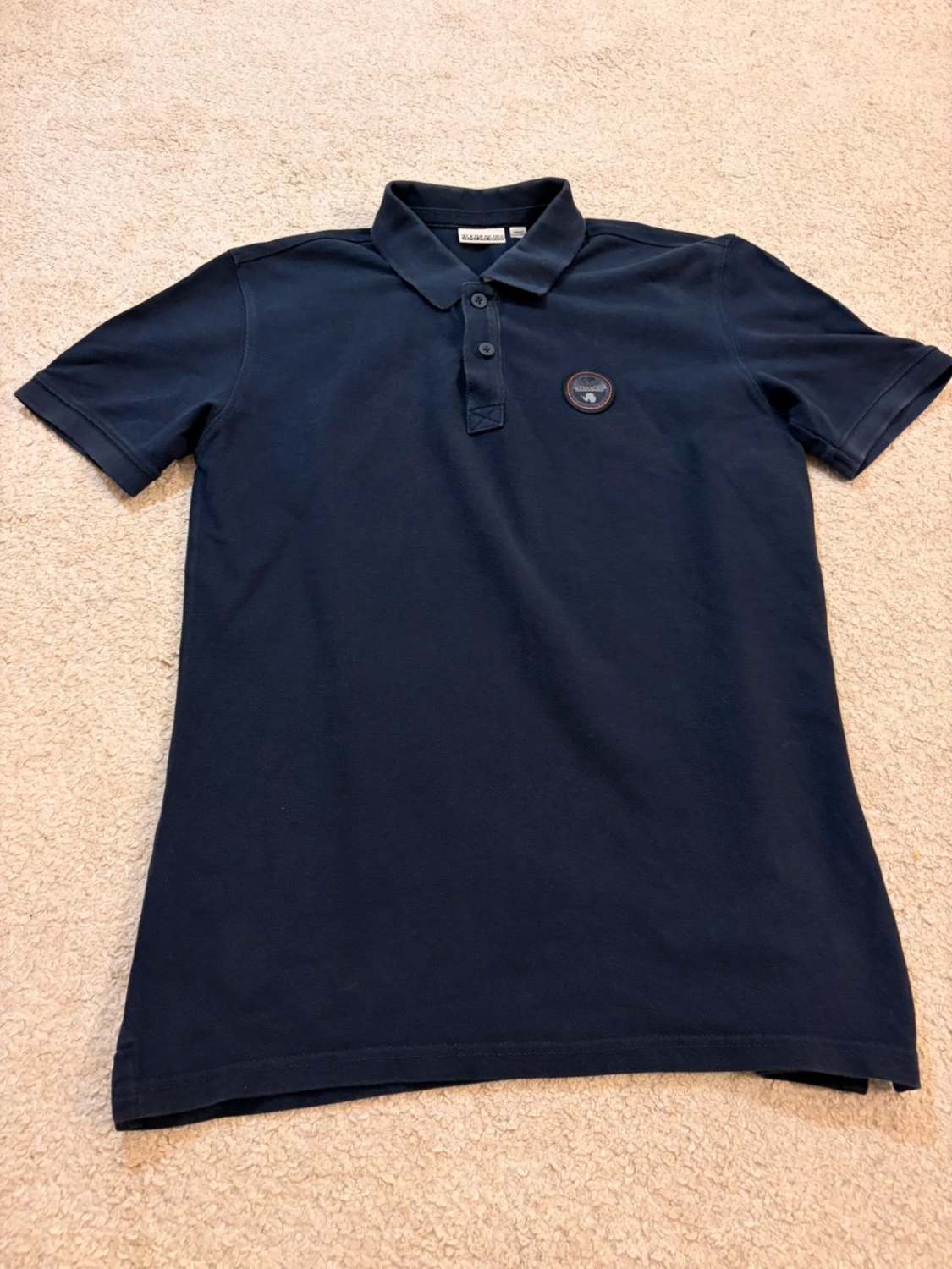 Polo Napapijri Noir - Aventure & Style Urbain