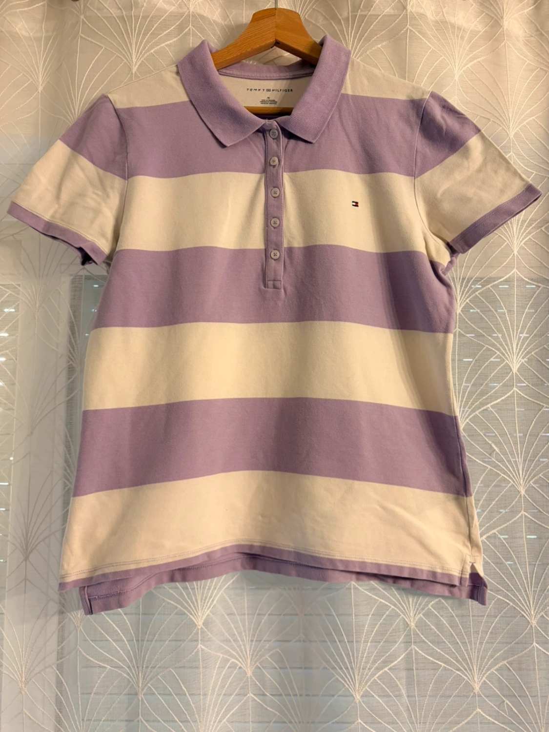 💜 Polo Tommy Hilfiger à Rayures Violet/Blanc - Taille M