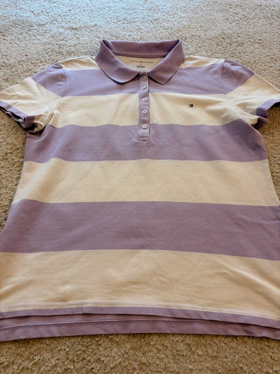 💜 Polo Tommy Hilfiger à Rayures Violet/Blanc - Taille M
