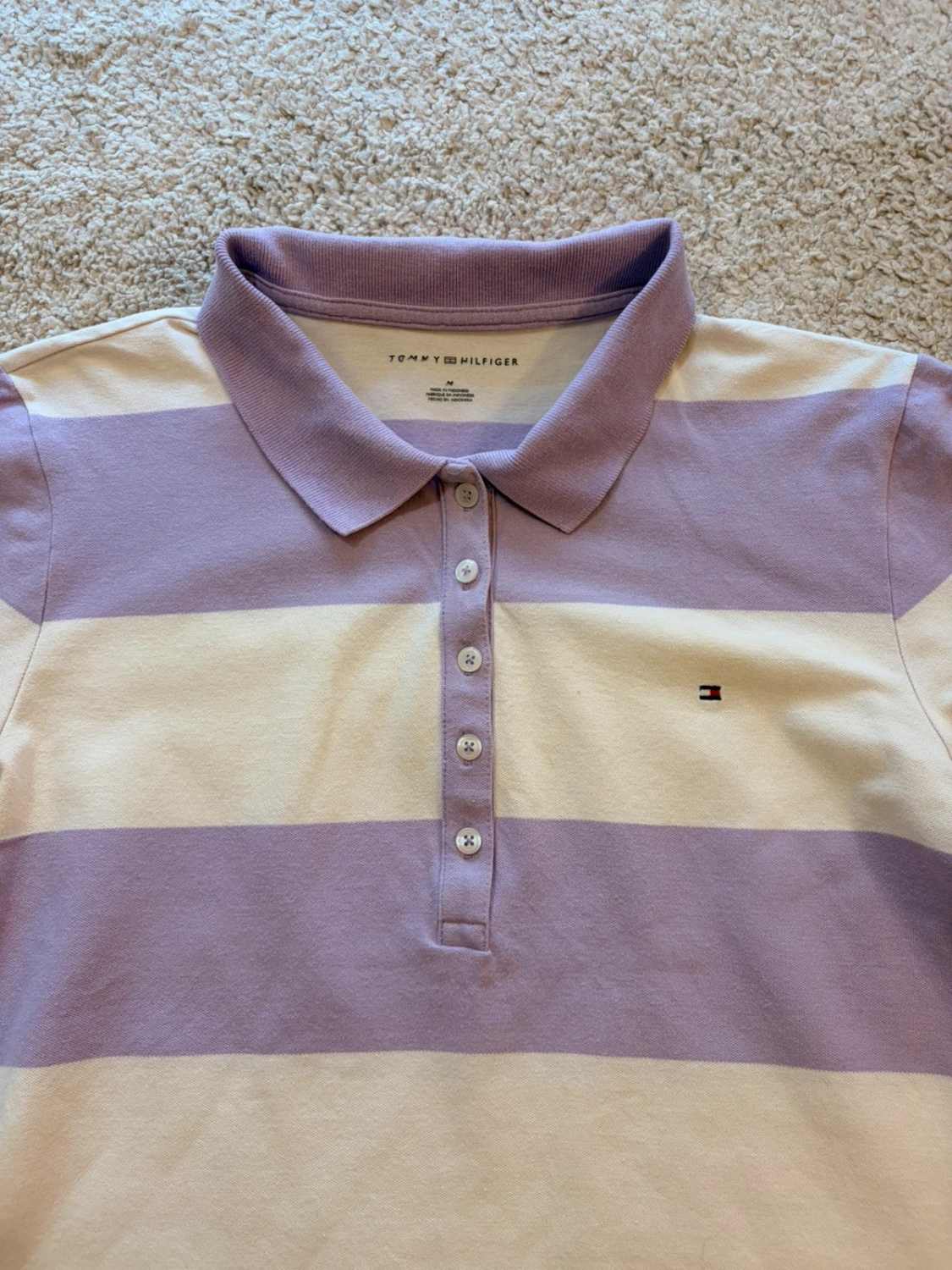💜 Polo Tommy Hilfiger à Rayures Violet/Blanc - Taille M
