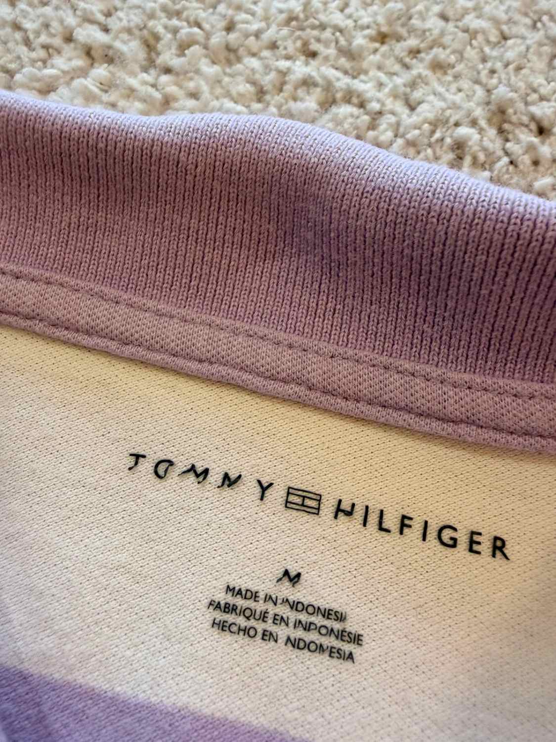 💜 Polo Tommy Hilfiger à Rayures Violet/Blanc - Taille M