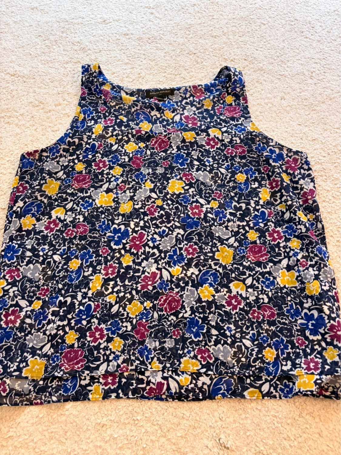 Blouse sans Manches Banana Republic - Motif Fleur - Taille XL
