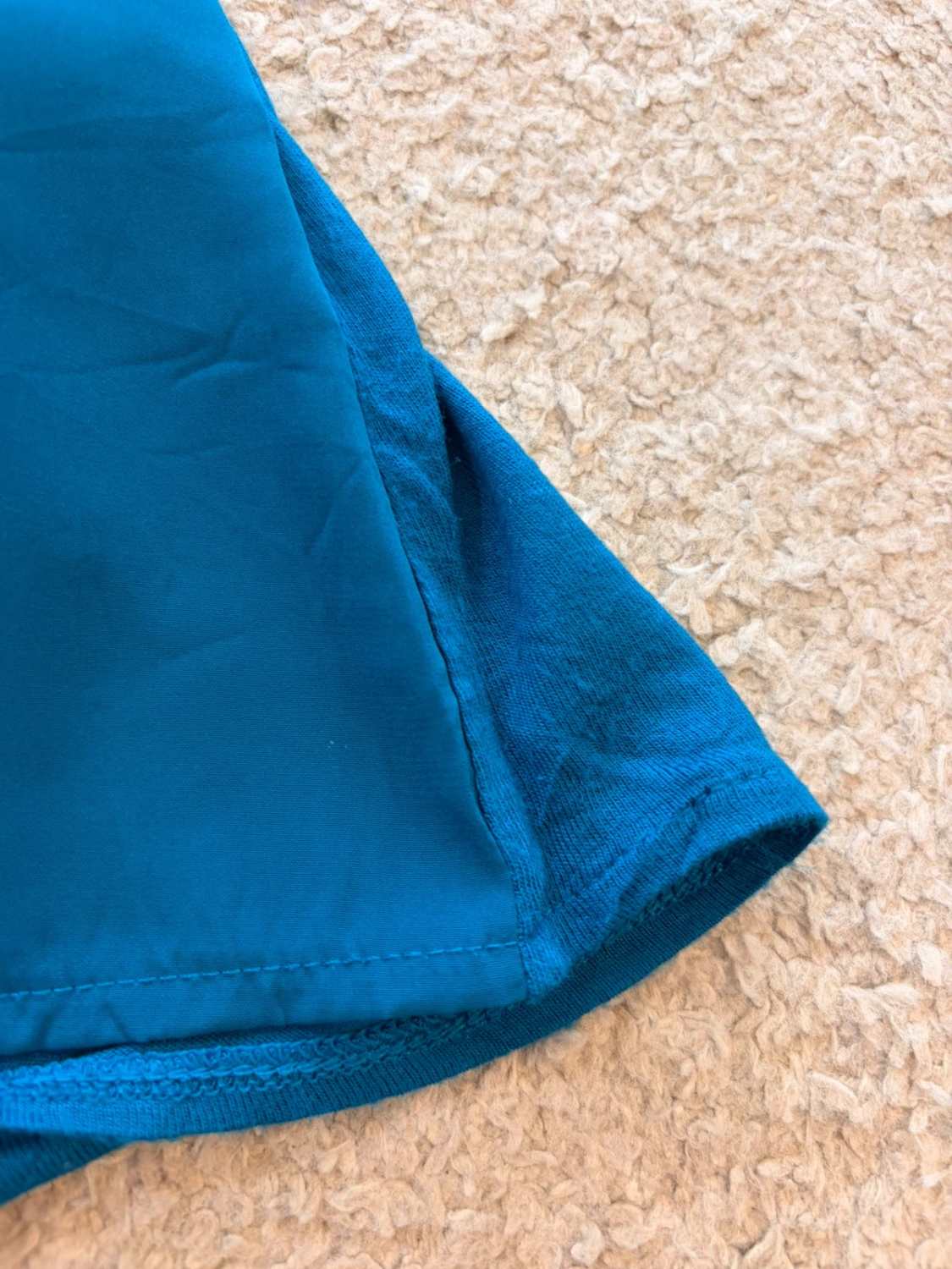 🔵👕 Blouse Banana Republic Col V Bleu - Coupe Fluide & Confortable