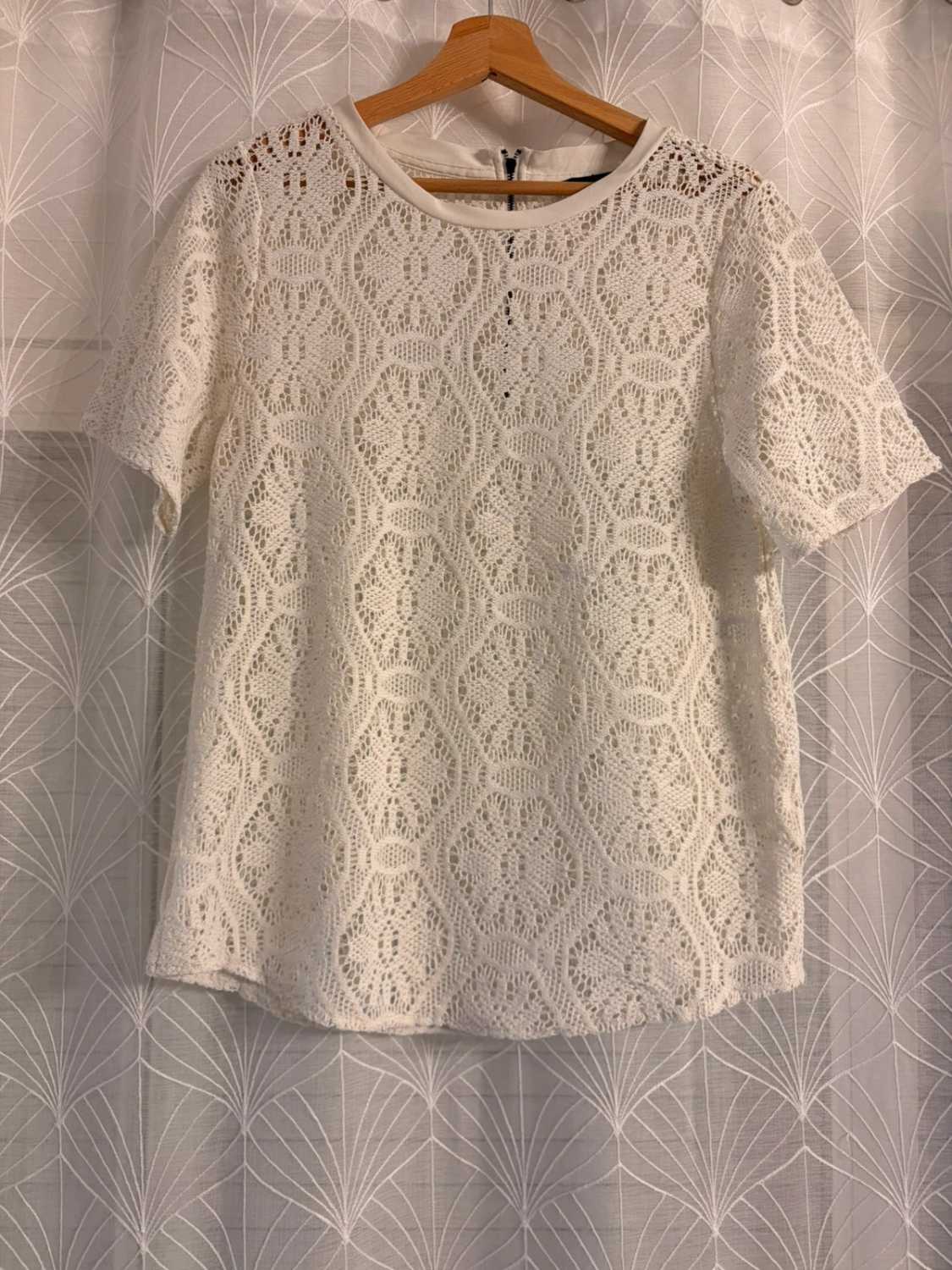Blouse Banana Republic Blanc Transparent Manches Courtes - Élégance Aérienne