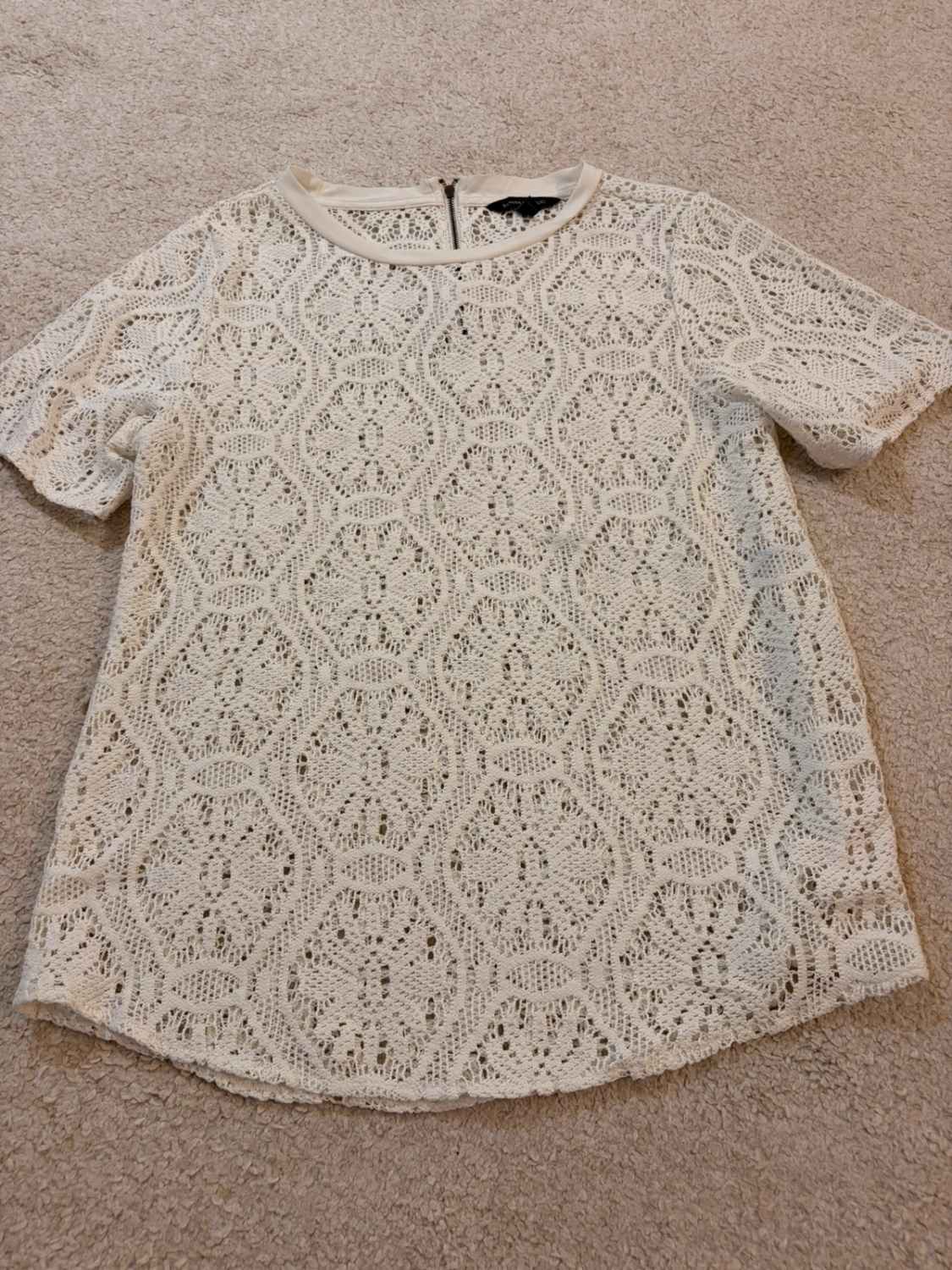 Blouse Banana Republic Blanc Transparent Manches Courtes - Élégance Aérienne