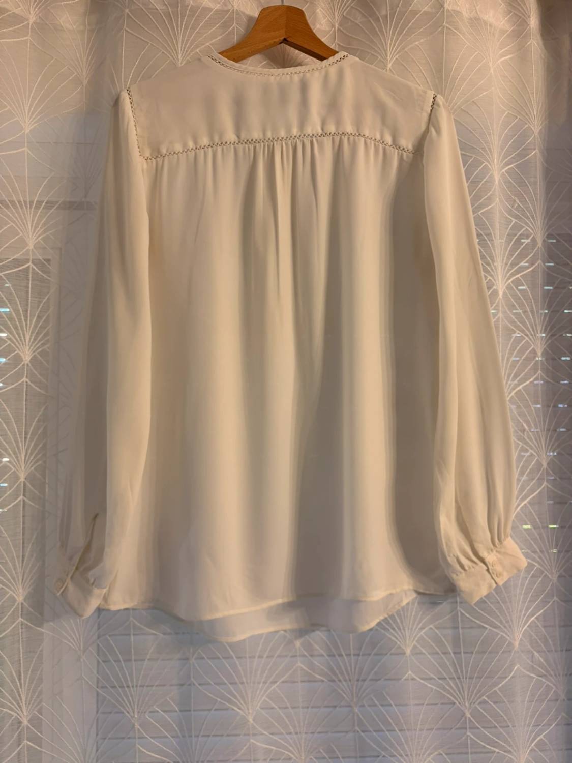 Blouse Banana Republic Blanc - Minimaliste & Polyvalente