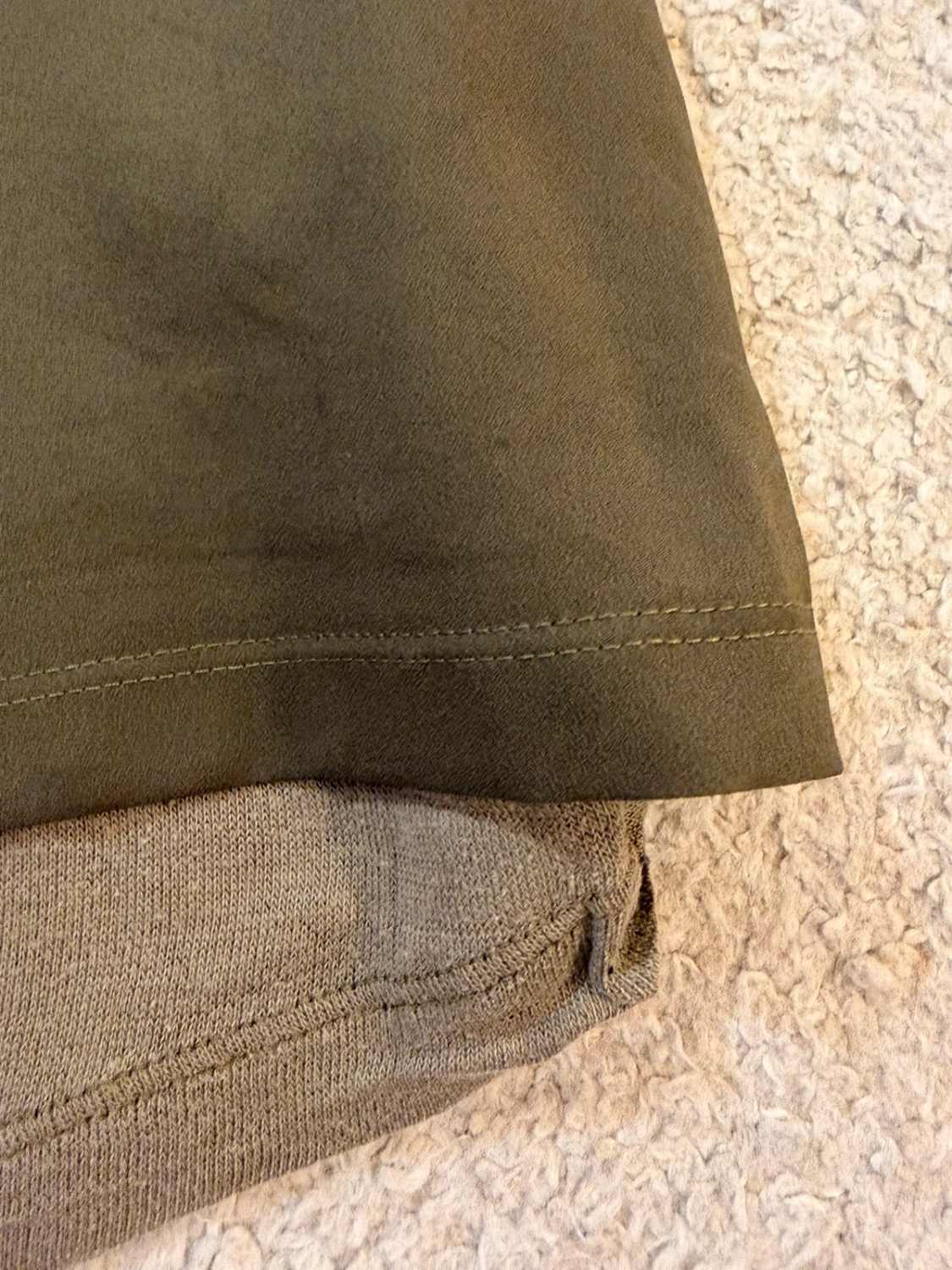 Blouse Banana Republic Sans Manches Kaki Lyocell - Écoresponsable & Élégante