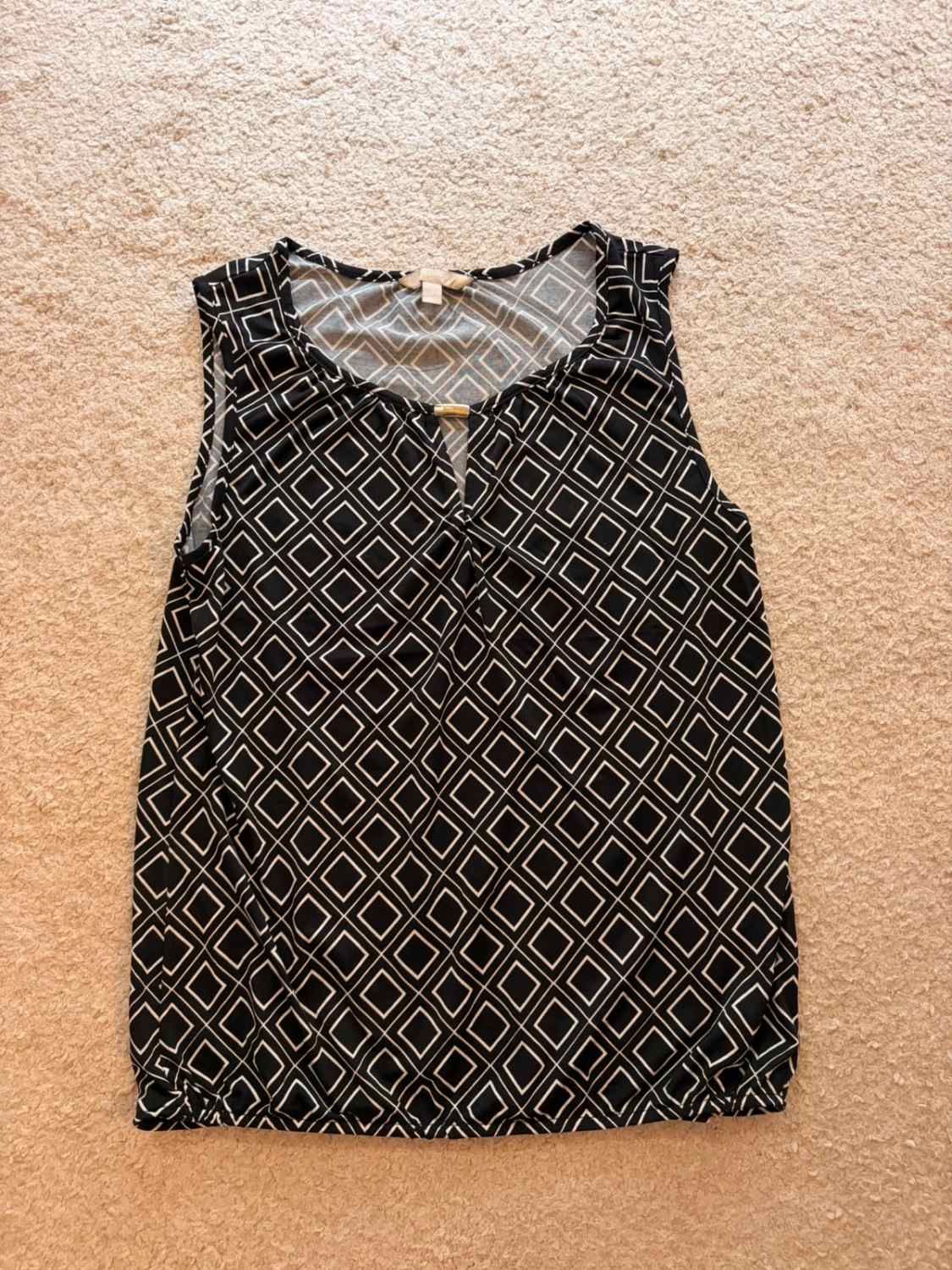 🤍 Blouse Banana Republic Sans Manches Noir/Blanc - Contraste & Élégance
