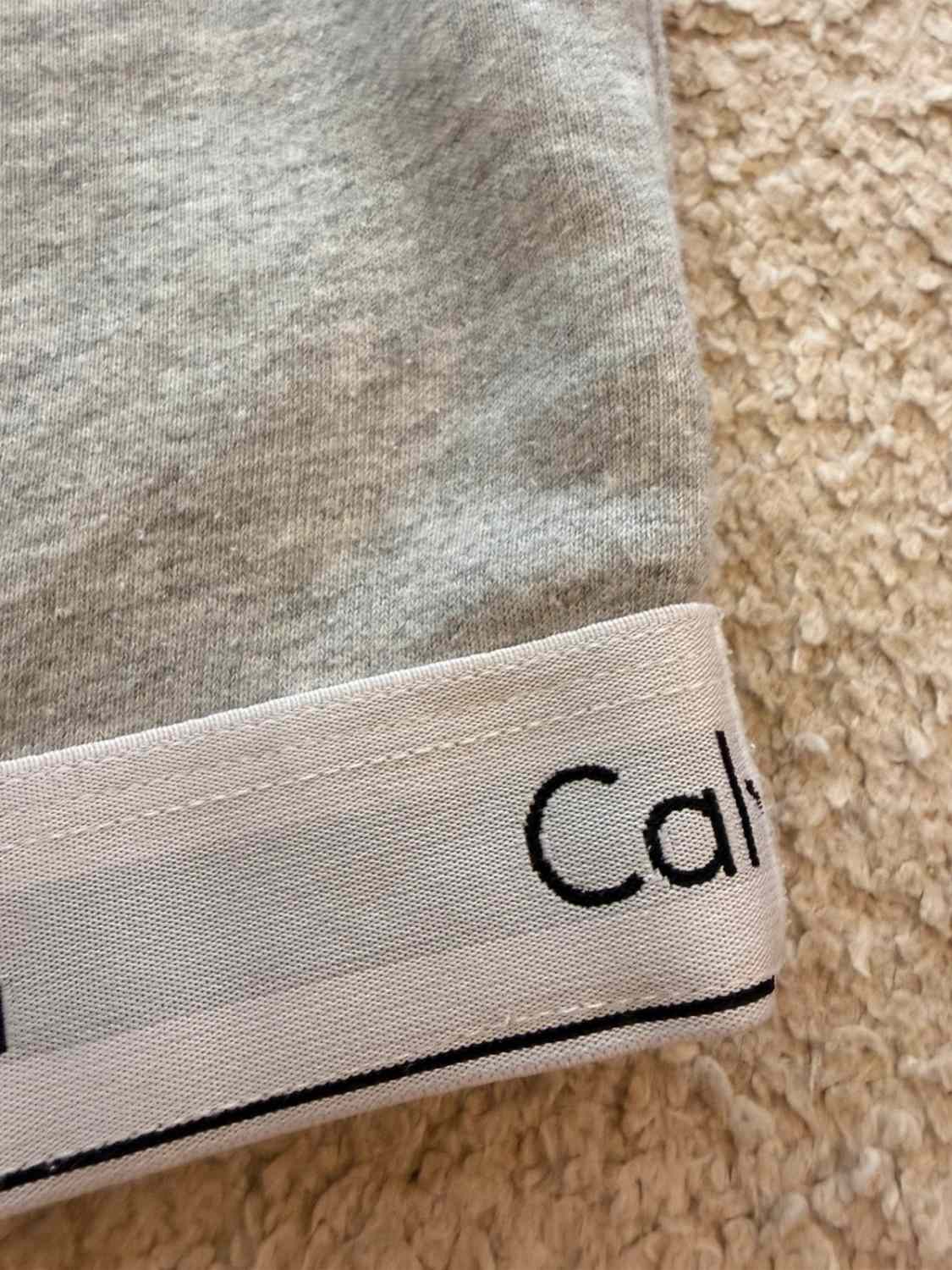 Pull Calvin Klein Gris - XS