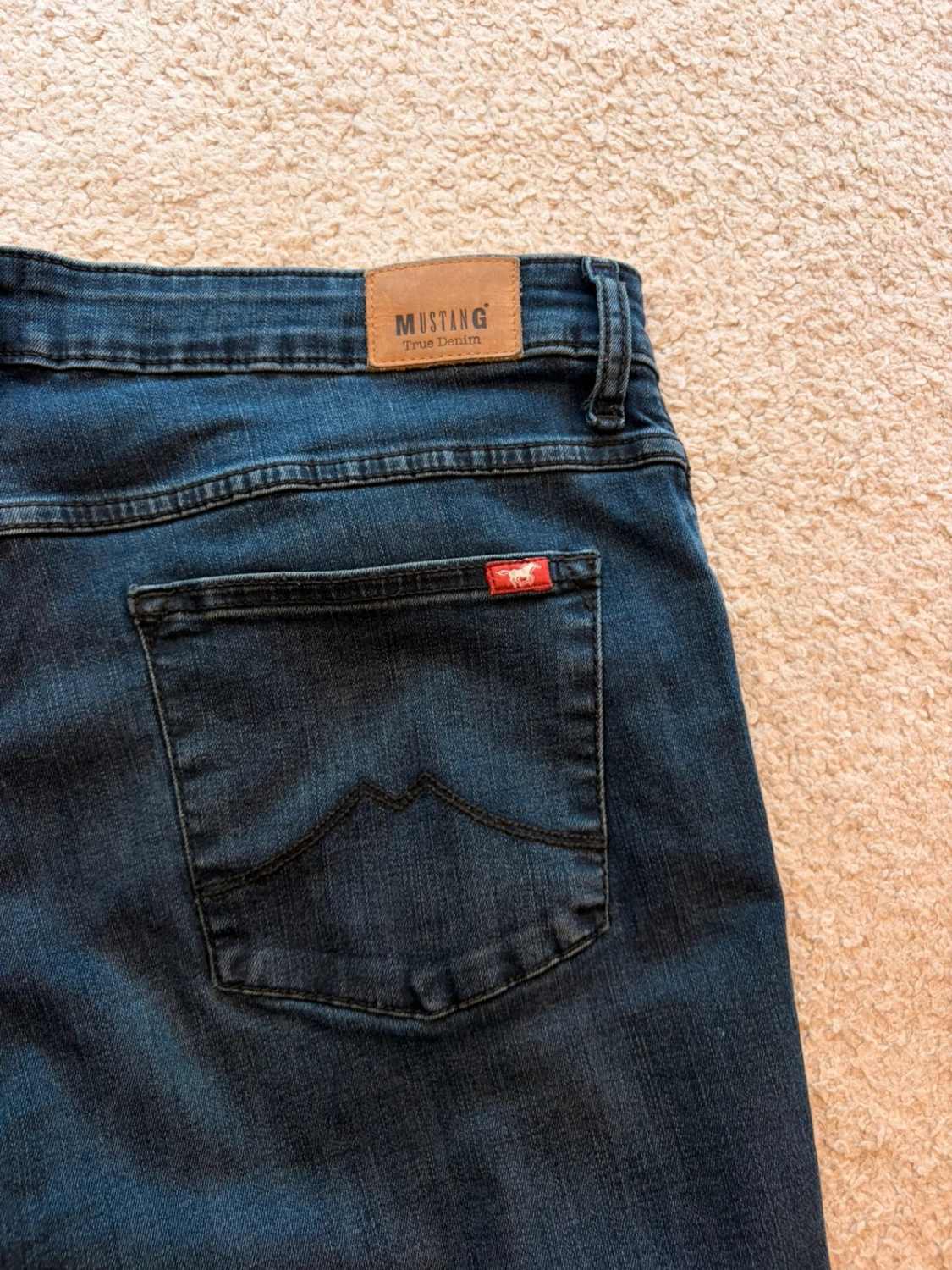 Jean Slim Mustang Jeans Sissy Bleu Foncé Taille 46 Excellent État