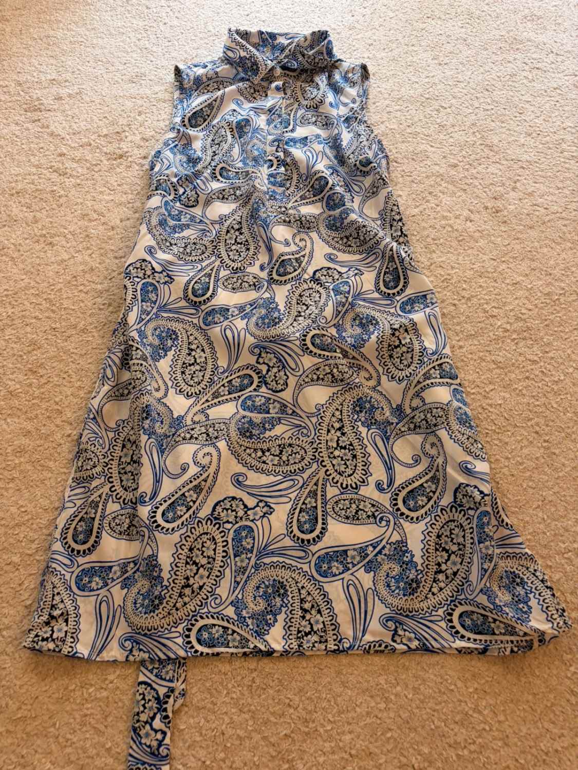 🌸🤍 Tunique Banana Republic Sans Manches à Motif Fleur Bleu/Noir