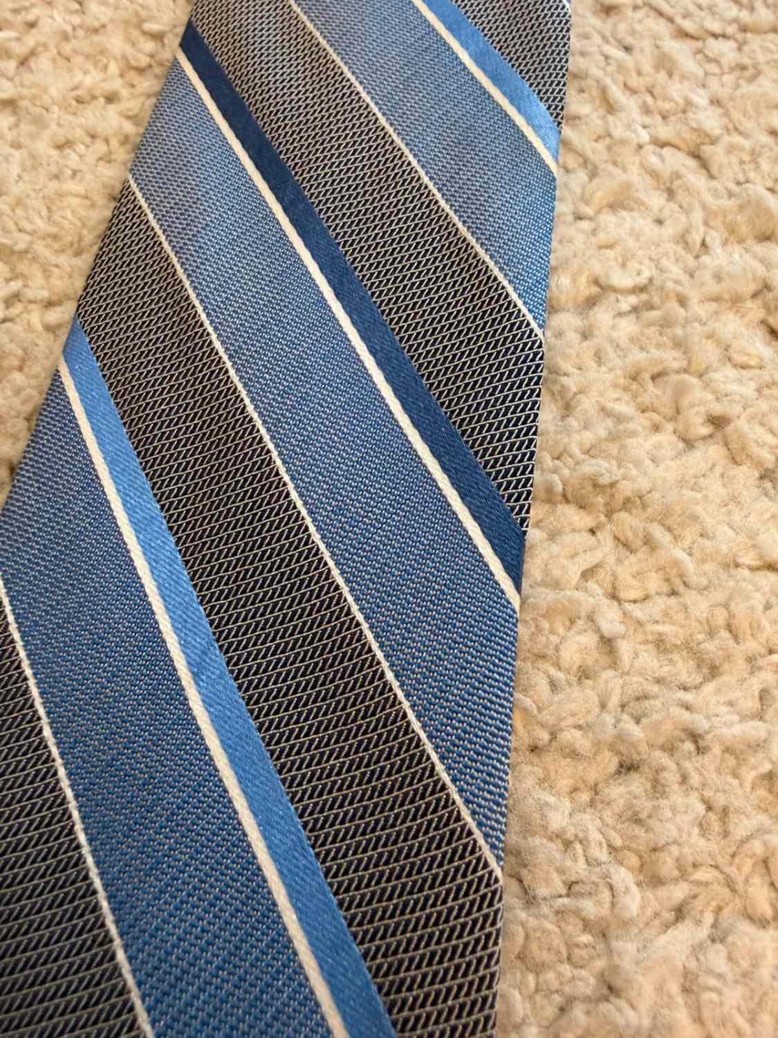 👔 Cravate Calvin Klein - Rayures Bleu/Gris
