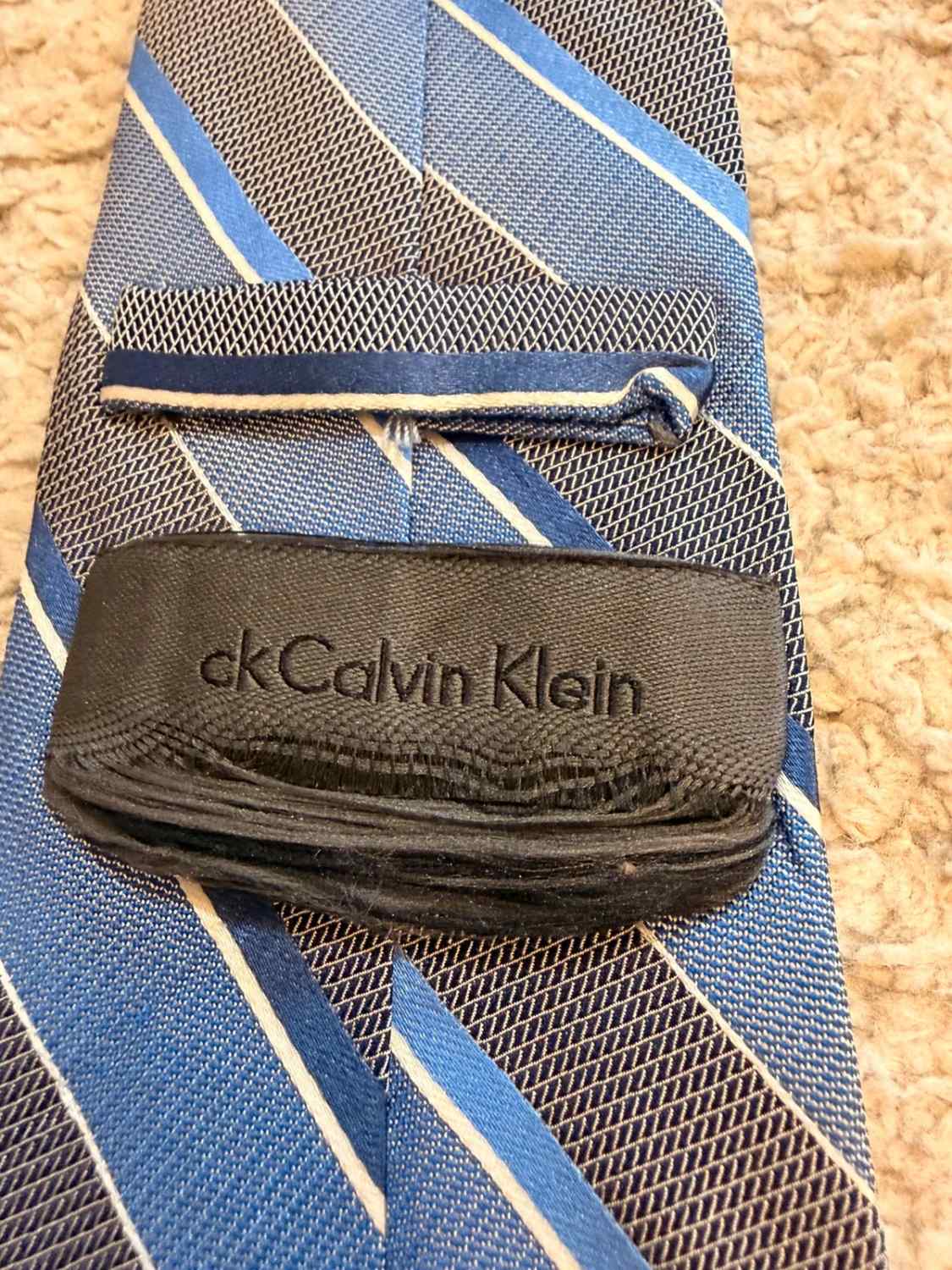 👔 Cravate Calvin Klein - Rayures Bleu/Gris