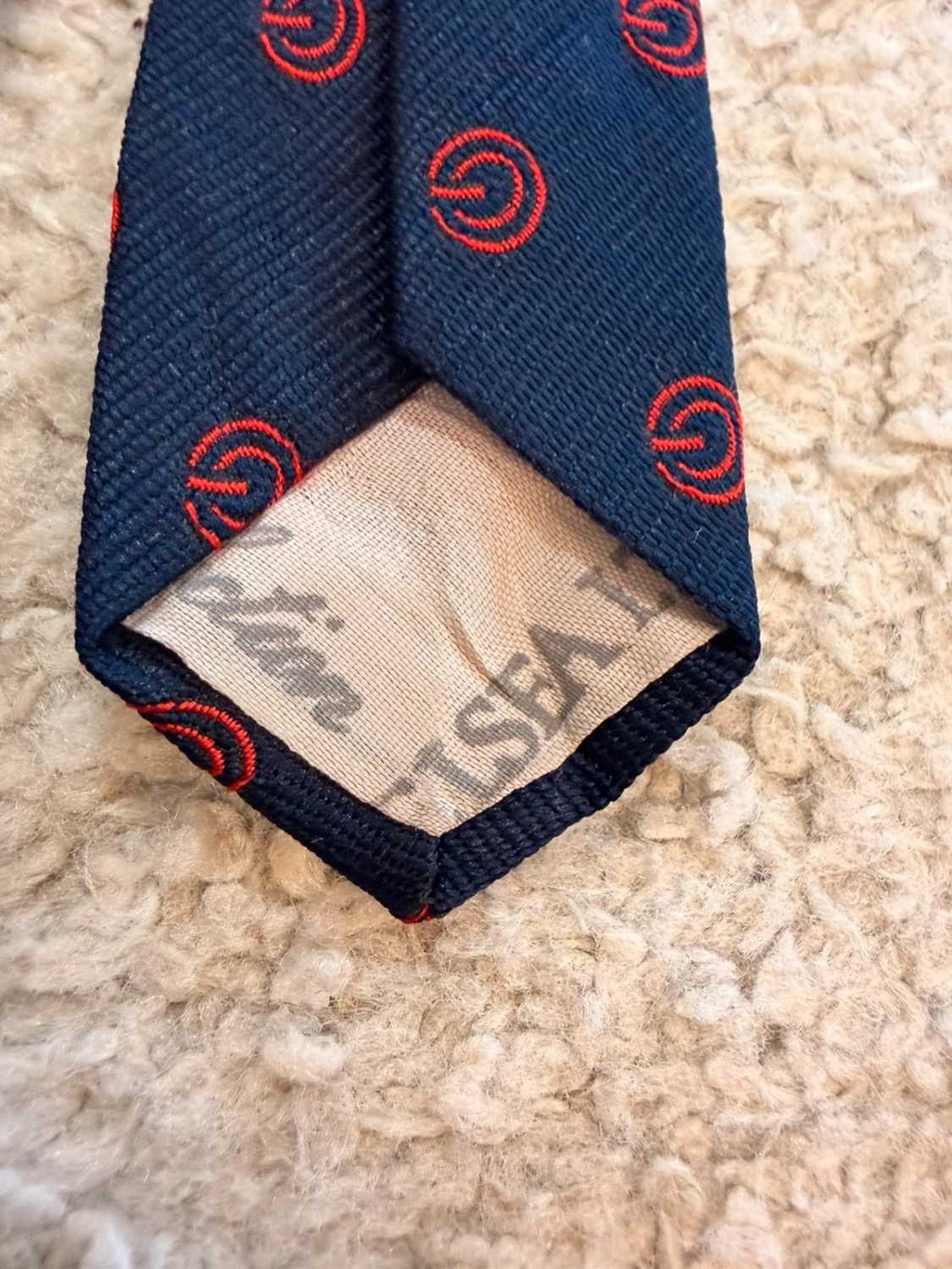 👔 Cravate WM Chelsea - Marine à motif rouge