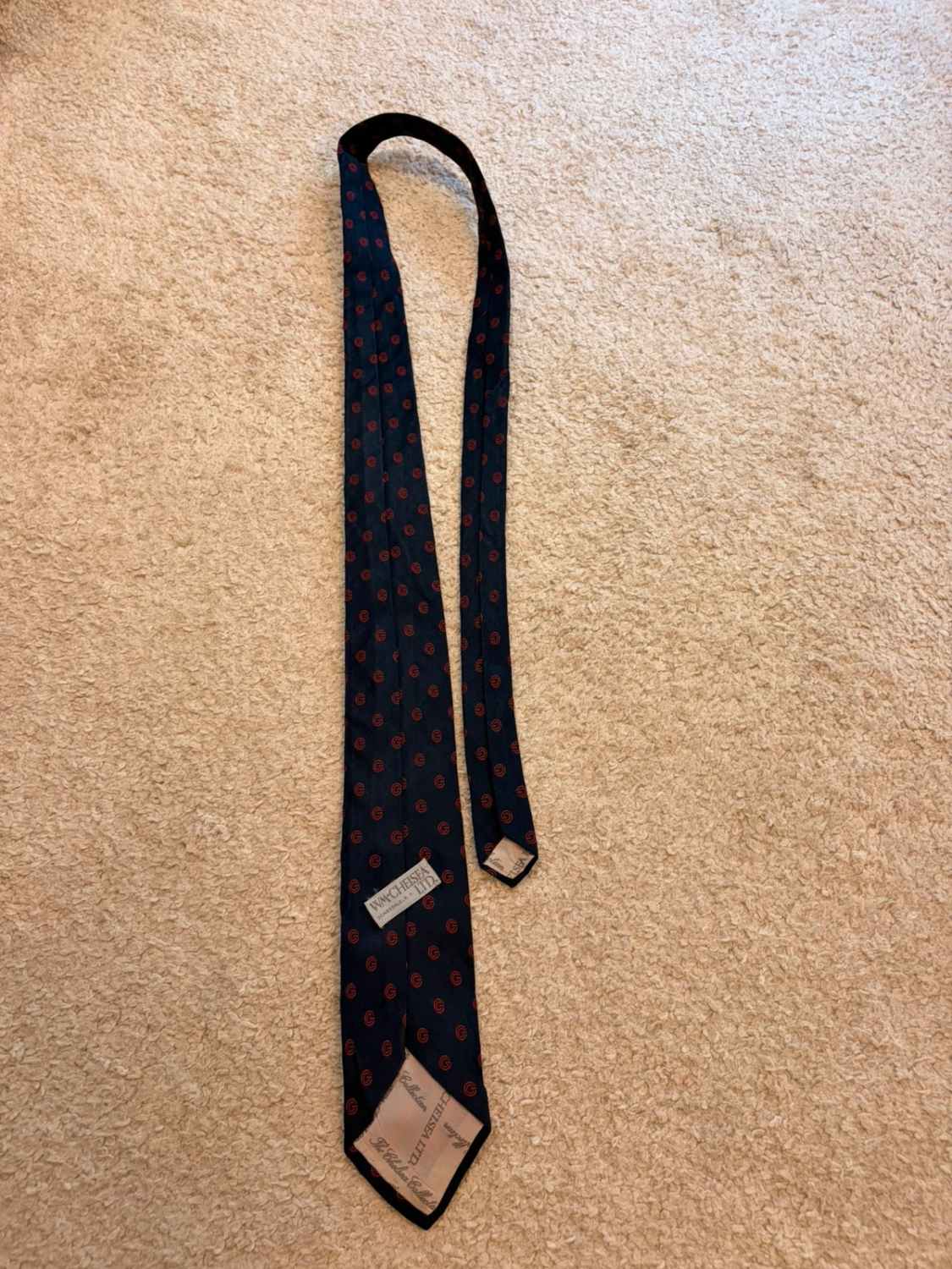 👔 Cravate WM Chelsea - Marine à motif rouge