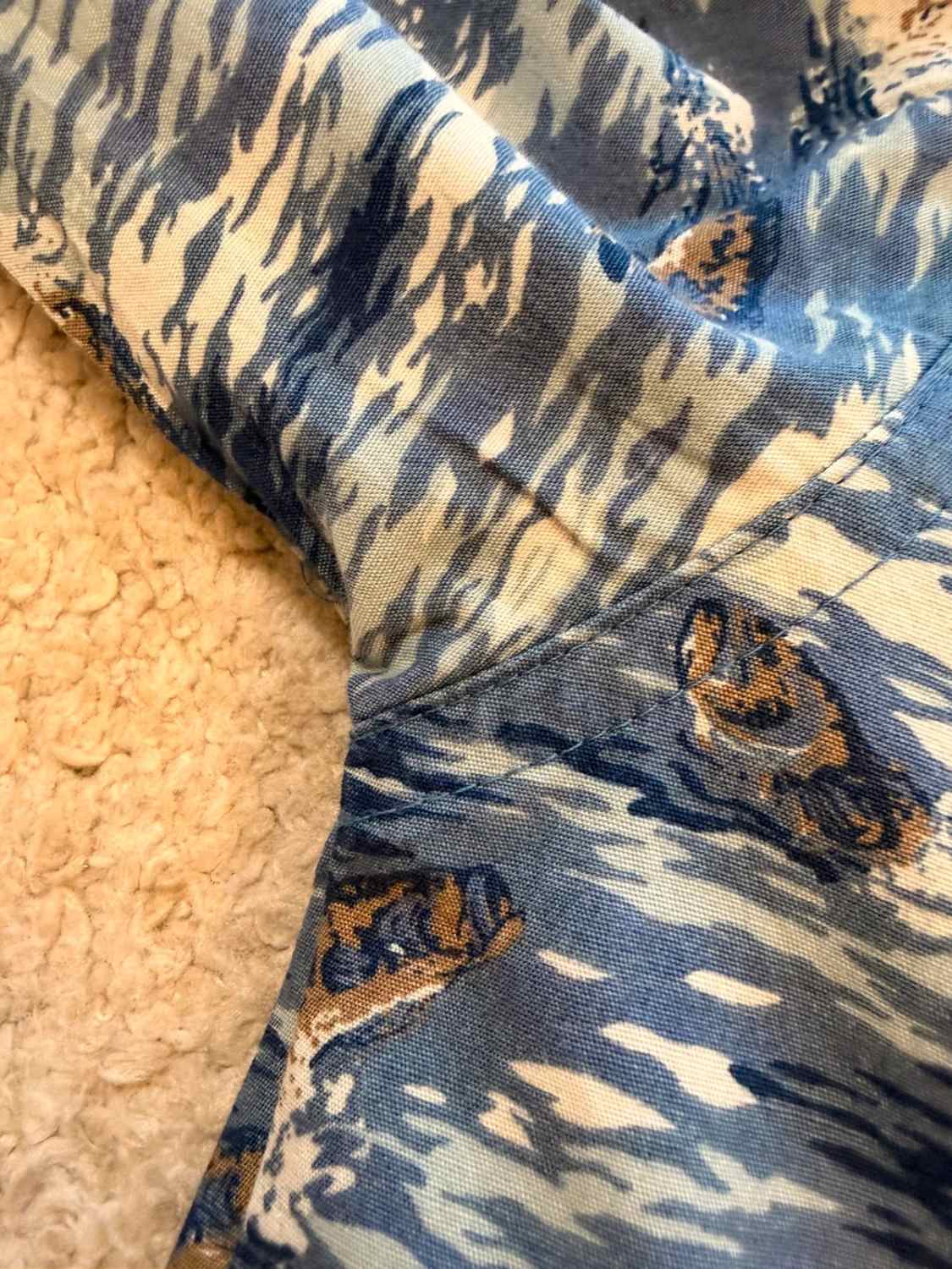 Camisa Columbia de manga corta azul con motivos de peces - M