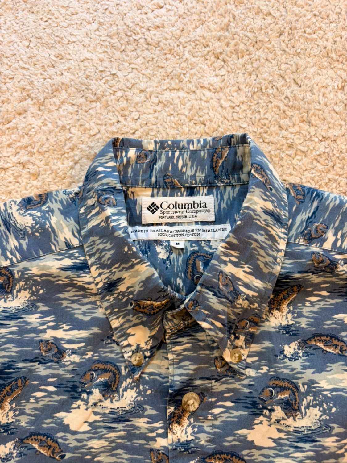 Camisa Columbia de manga corta azul con motivos de peces - M