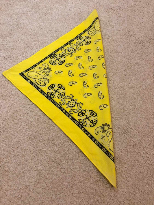 🧣 Bandana Heroi Jaune, Noir & Gris - 57x56 cm