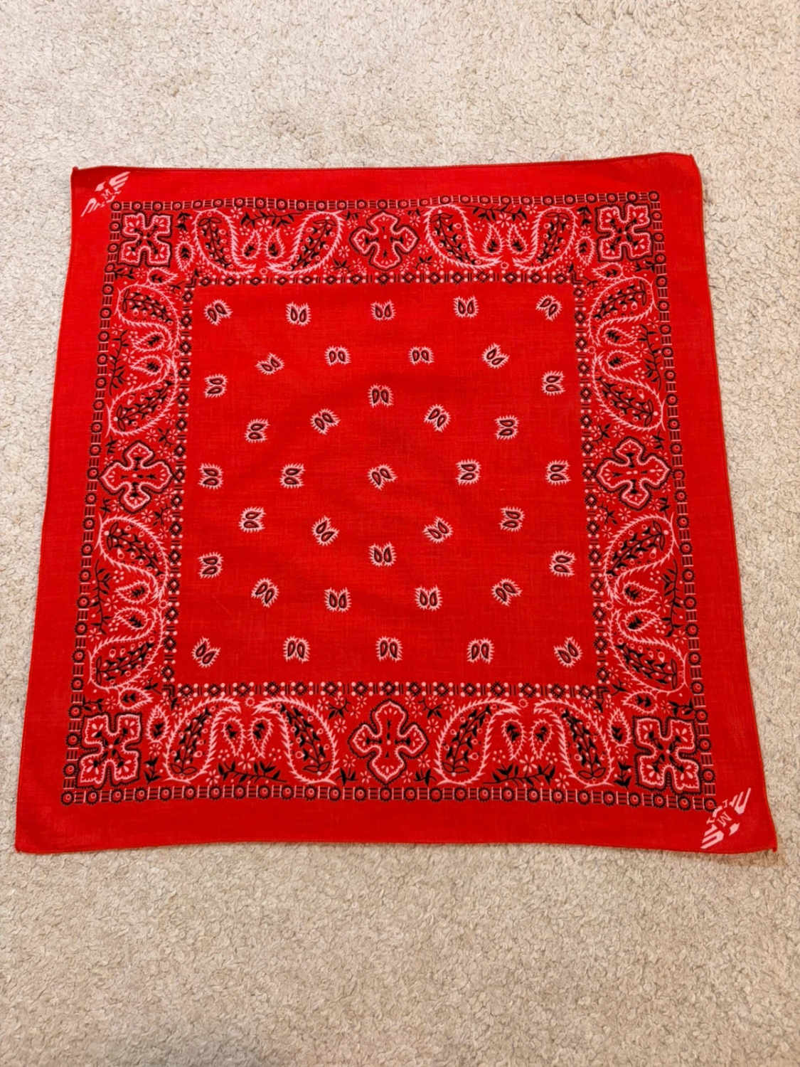 🧣 Bandana Rouge, Noir & Blanc - 50x51 cm