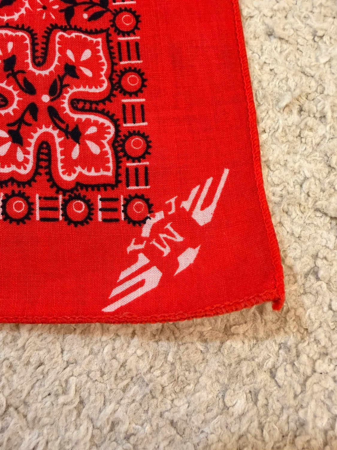 🧣 Bandana Rouge, Noir & Blanc - 50x51 cm