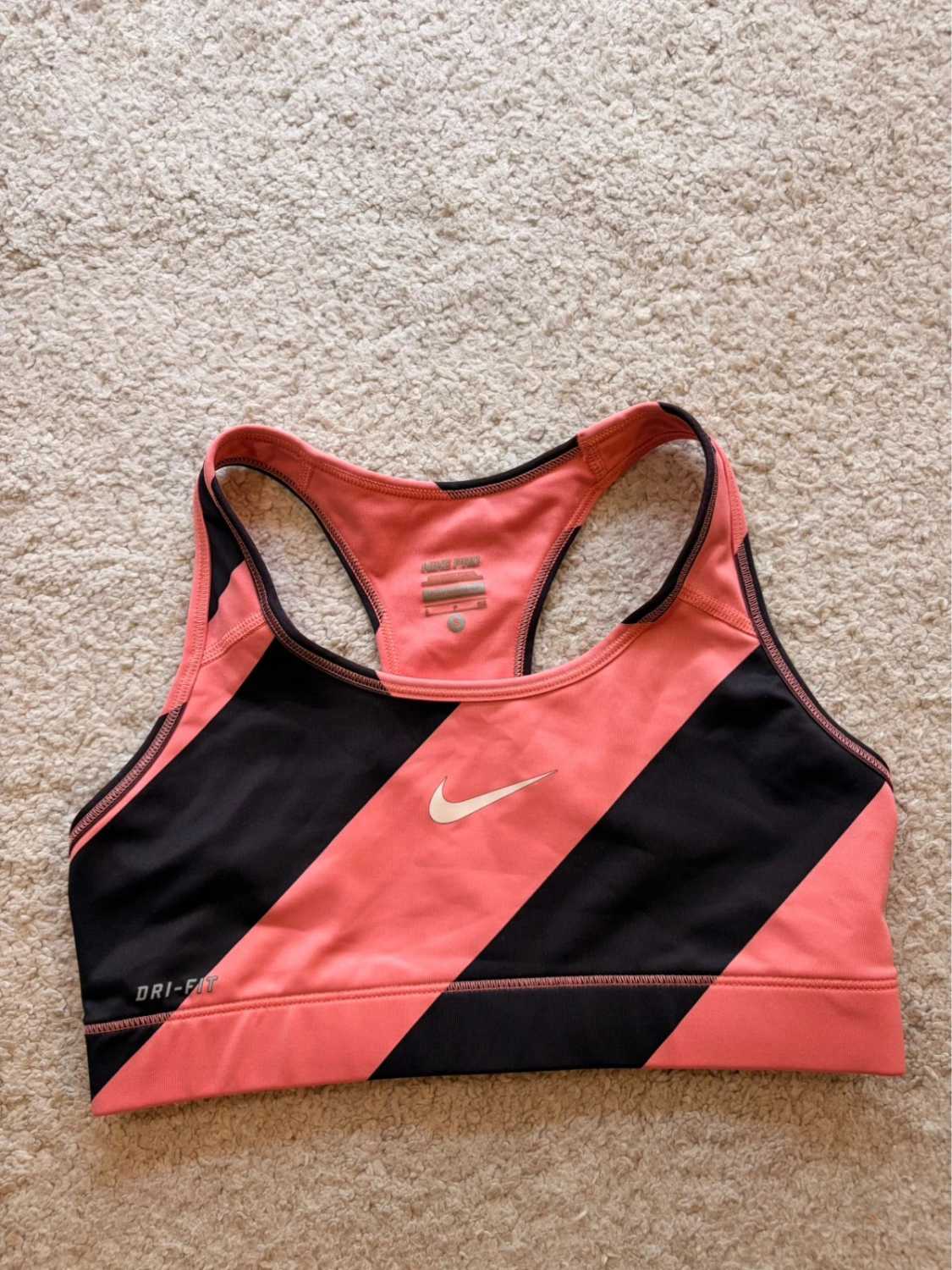 🔶 Brassière Nike Pro Dri-FIT Corail/Noir - Support & Performance