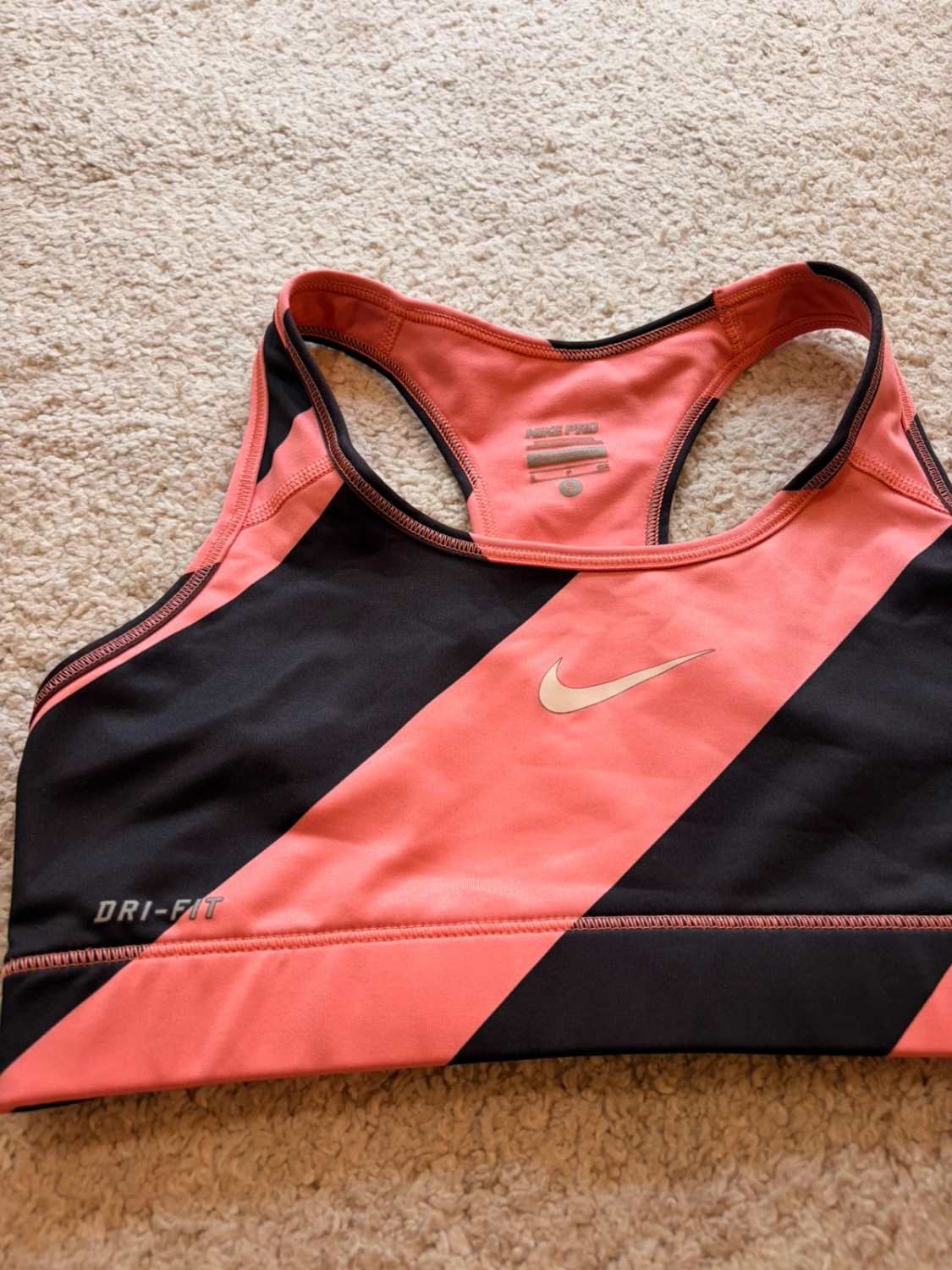 🔶 Brassière Nike Pro Dri-FIT Corail/Noir - Support & Performance