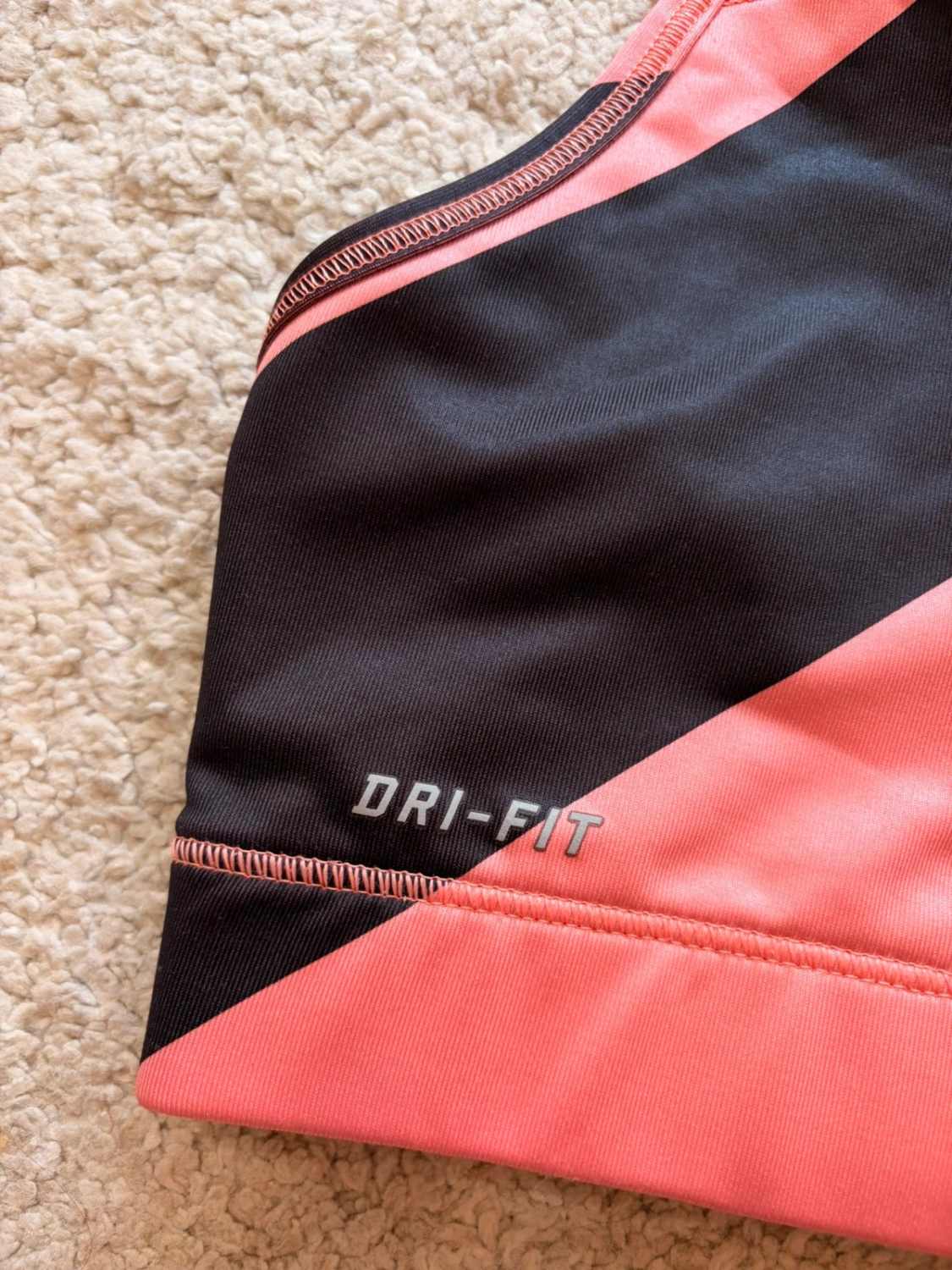 🔶 Brassière Nike Pro Dri-FIT Corail/Noir - Support & Performance