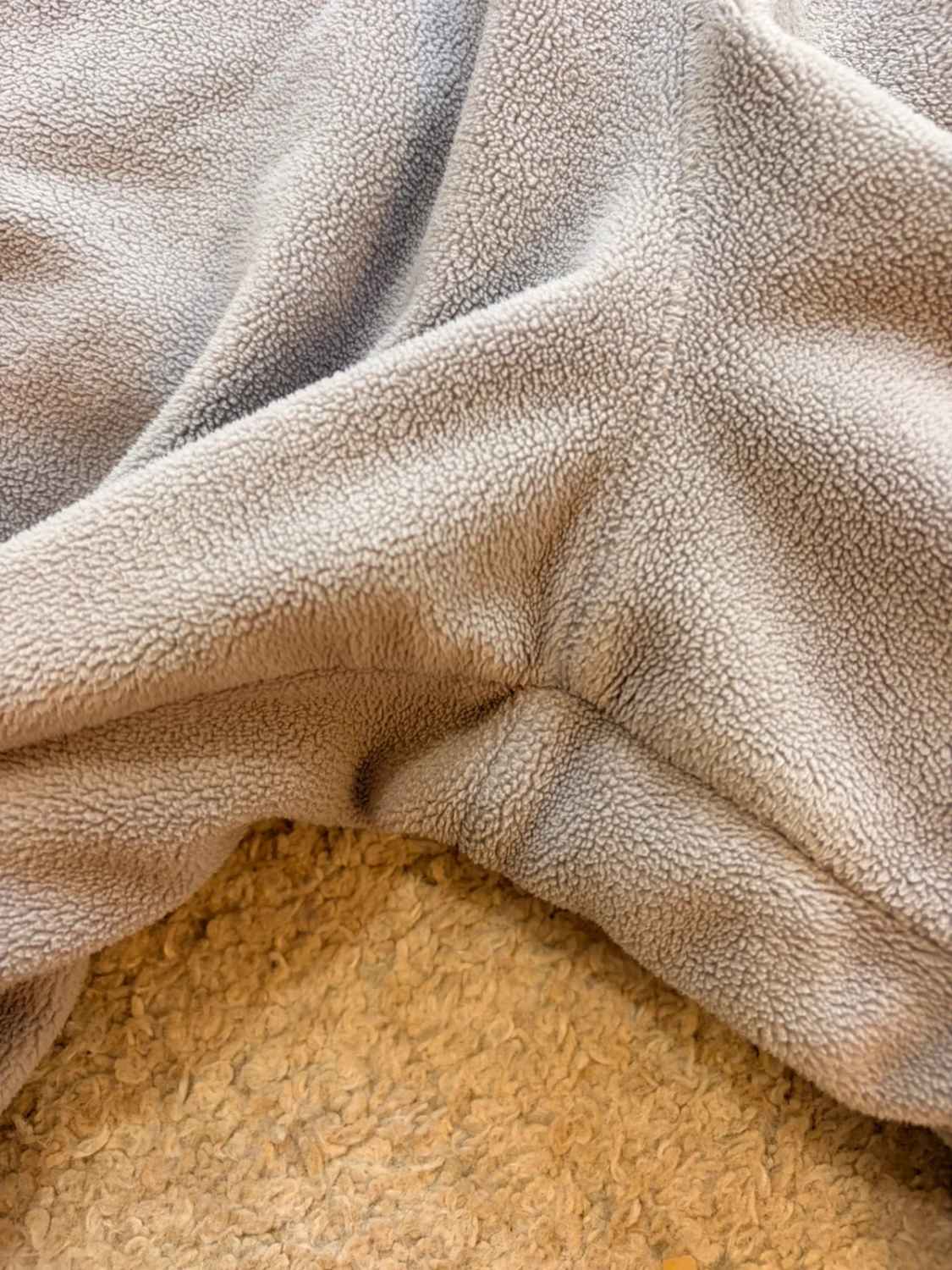 🧣🤍 Survêtement Nike Polaire Gris/Crème - Confort Chaud & Complet