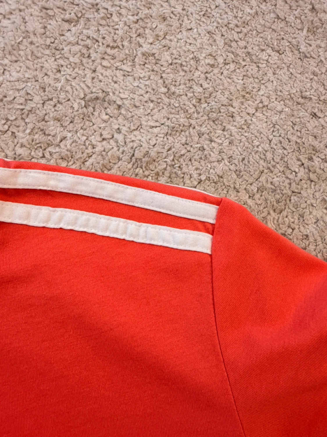T-shirt Crop Adidas Femme S - Corail Vif - Primegreen Recycle - Eco-Responsable & Tendance