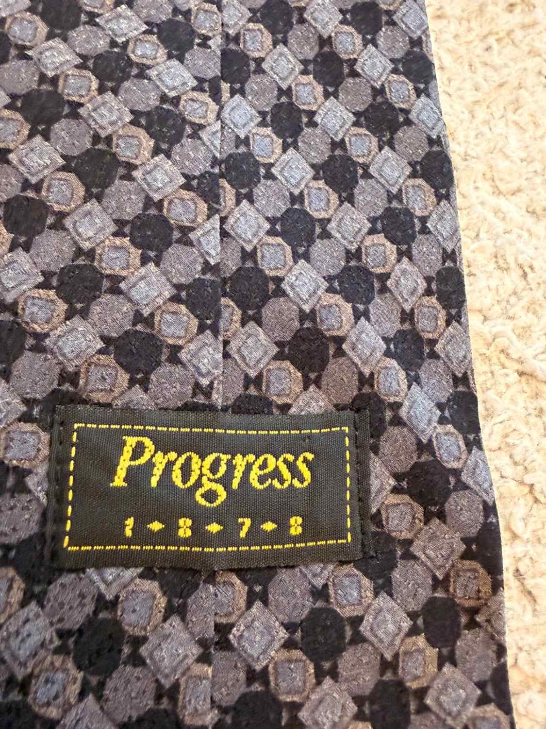 👔 Cravate Progress en Soie - Gris, Noir & Beige
