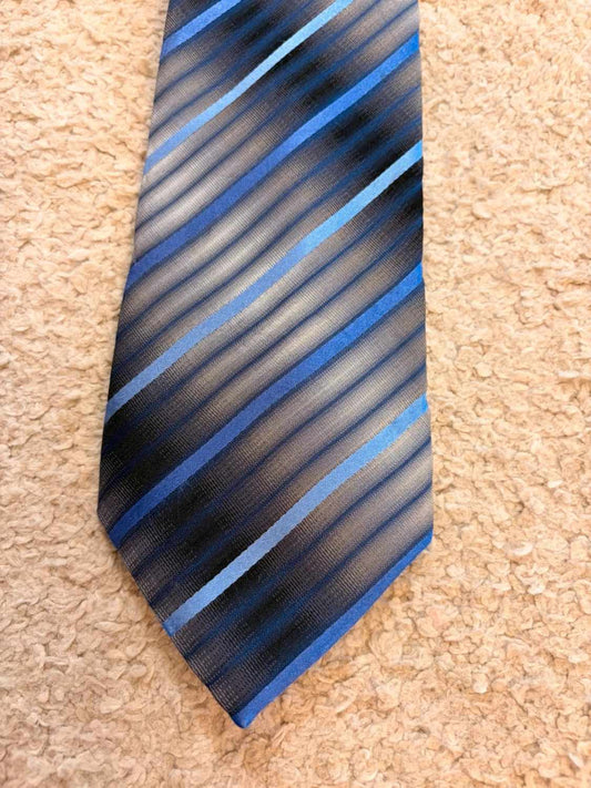 👔 Cravate Van Heusen Rayée - Soie Anti-taches