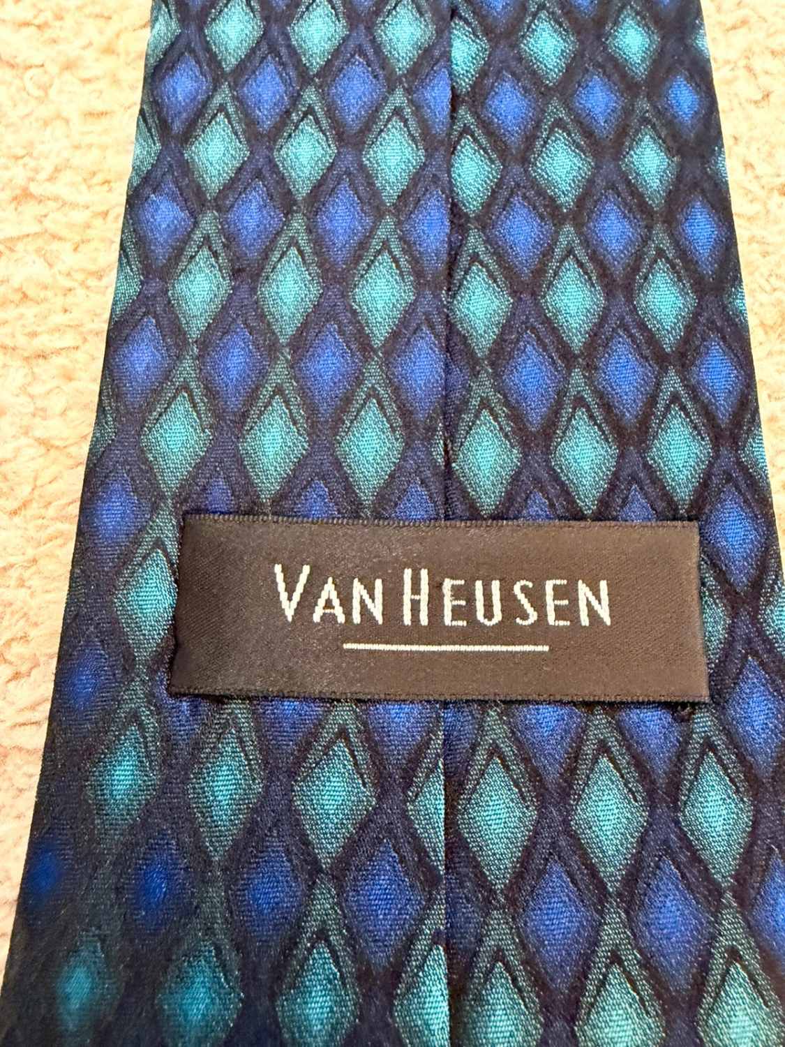 👔 Cravate Van Heusen - Soie "Stain Resistant" - Bleu & Vert