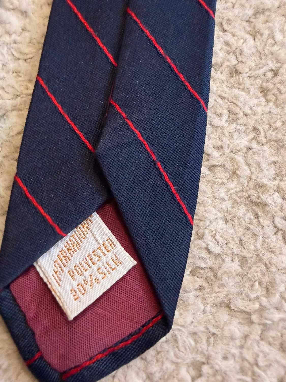 👔 Cravate Carter Holmes - Rayures Marine & Rouge