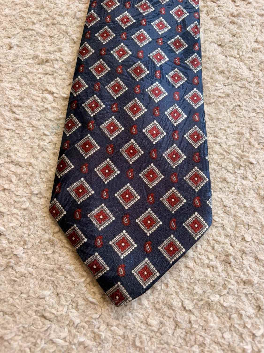 👔 Cravate David Taylor - Marine à motifs
