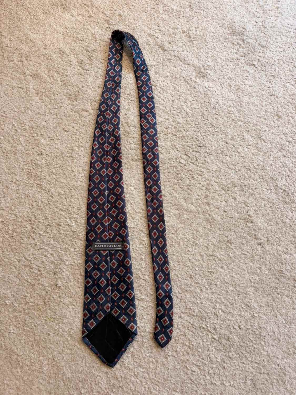 👔 Cravate David Taylor - Marine à motifs