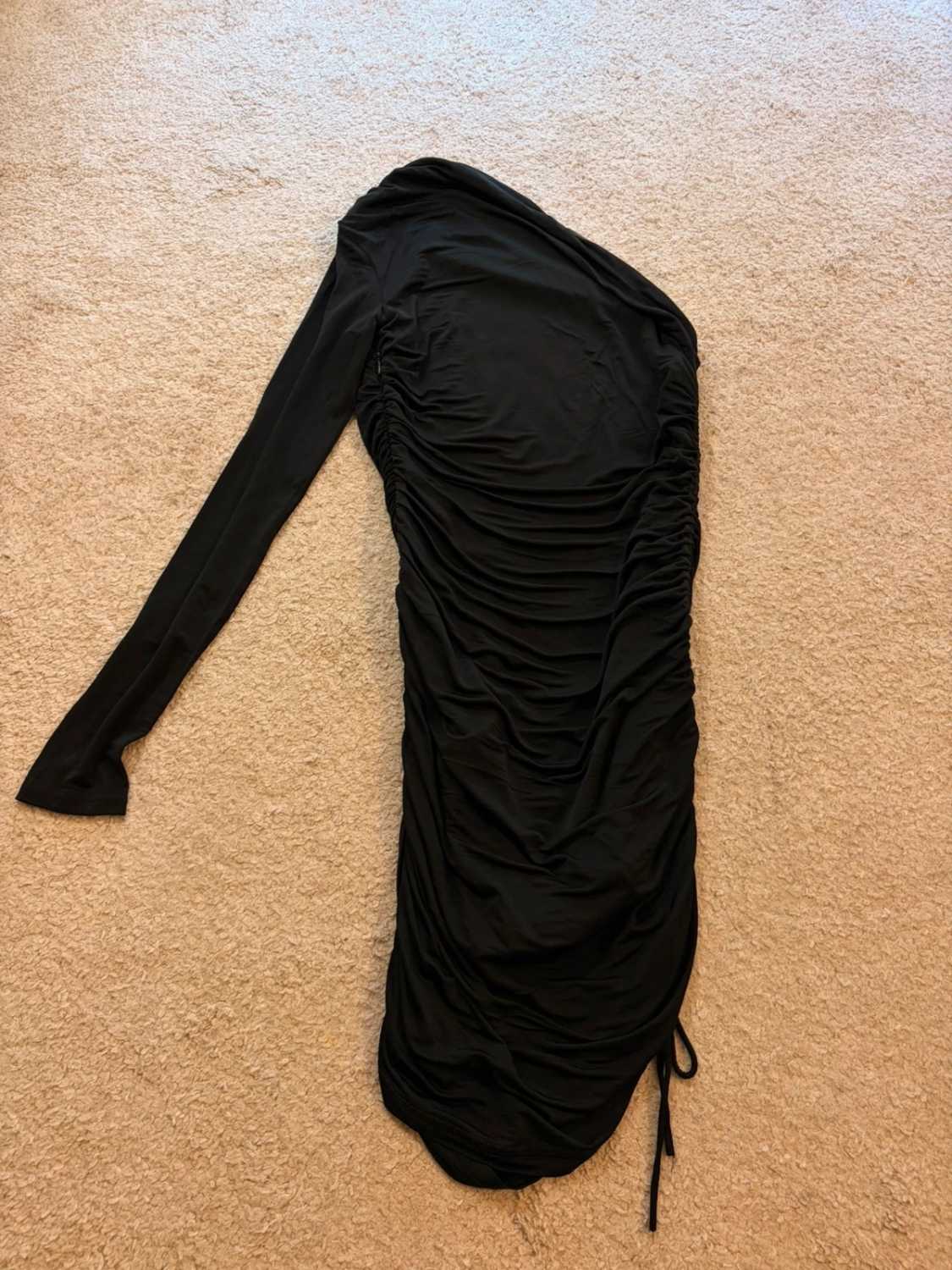 Robe Zara Noire Ajustée - Taille S