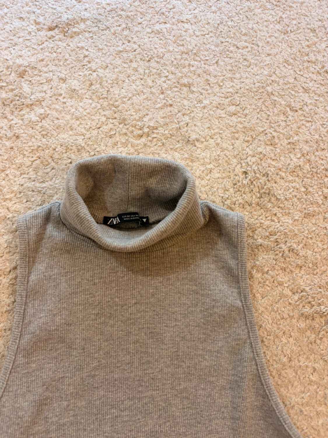 Top Col Roulé Zara Gris Sans Manches Femme - Taille M | Seconde Main