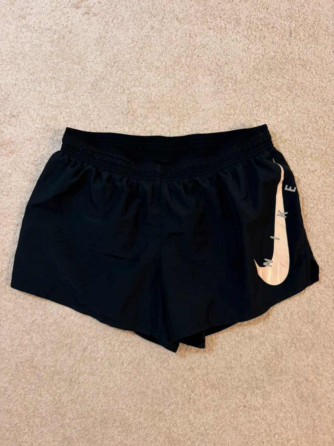🩳 Short Nike Dri-Fit - Noir - Femme (L)