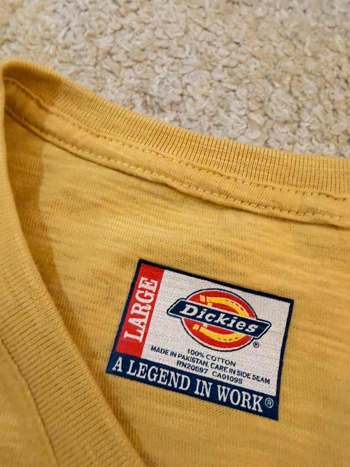 👕 T-shirt Dickies "A Legend in Work" - Jaune - Neuf (L)