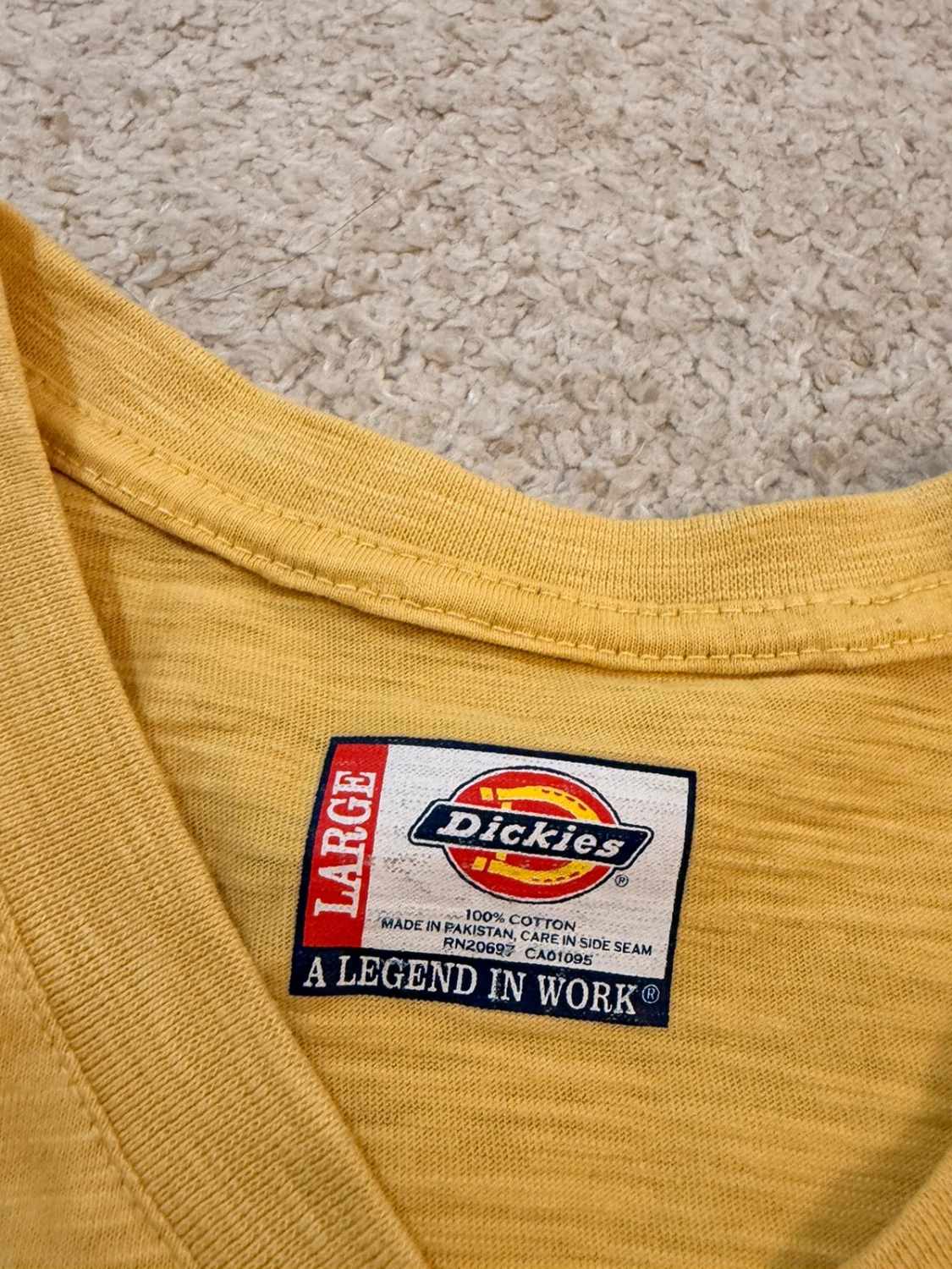 👕 T-shirt Dickies "A Legend in Work" - Jaune - Neuf (L)