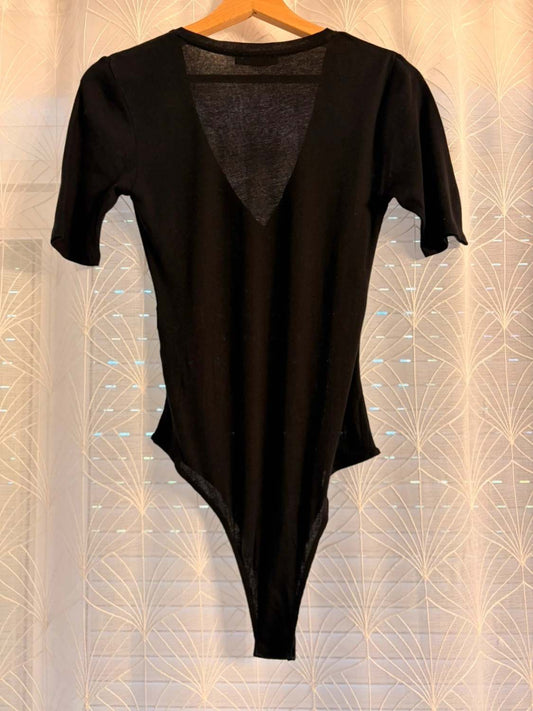 Body noir à dos nu et manches courtes, style élégant pour mode seconde main