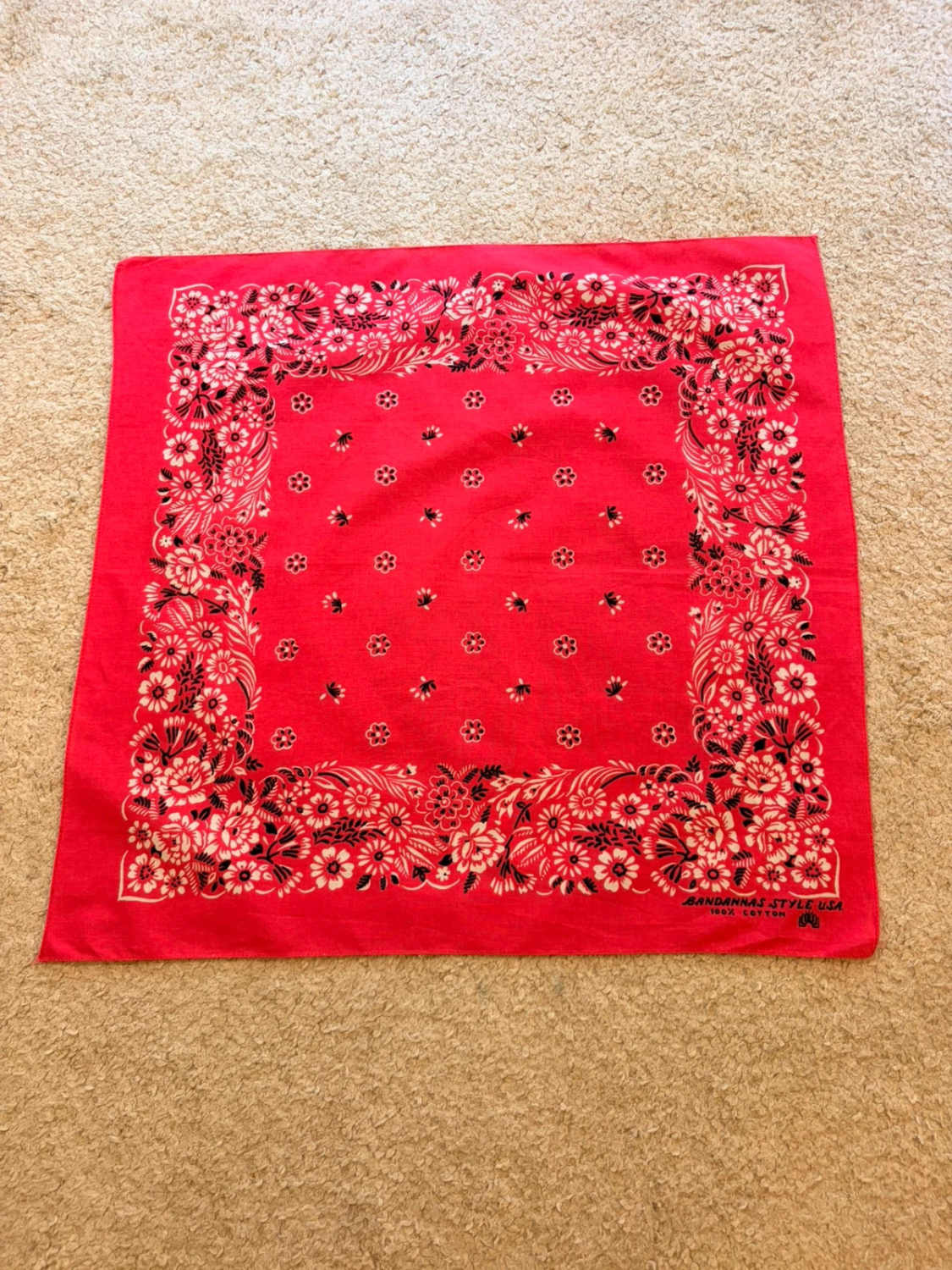 Bandana Fuchsia - Motifs Fleuris - Femme