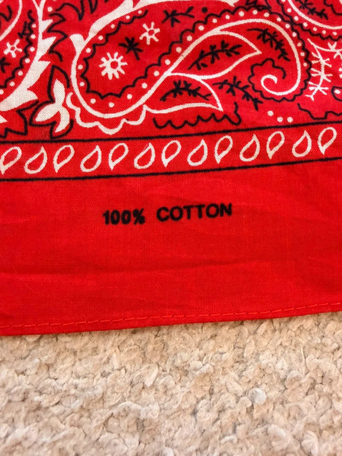 Bandana Rouge - Motifs Blanc & Noir - Unisexe
